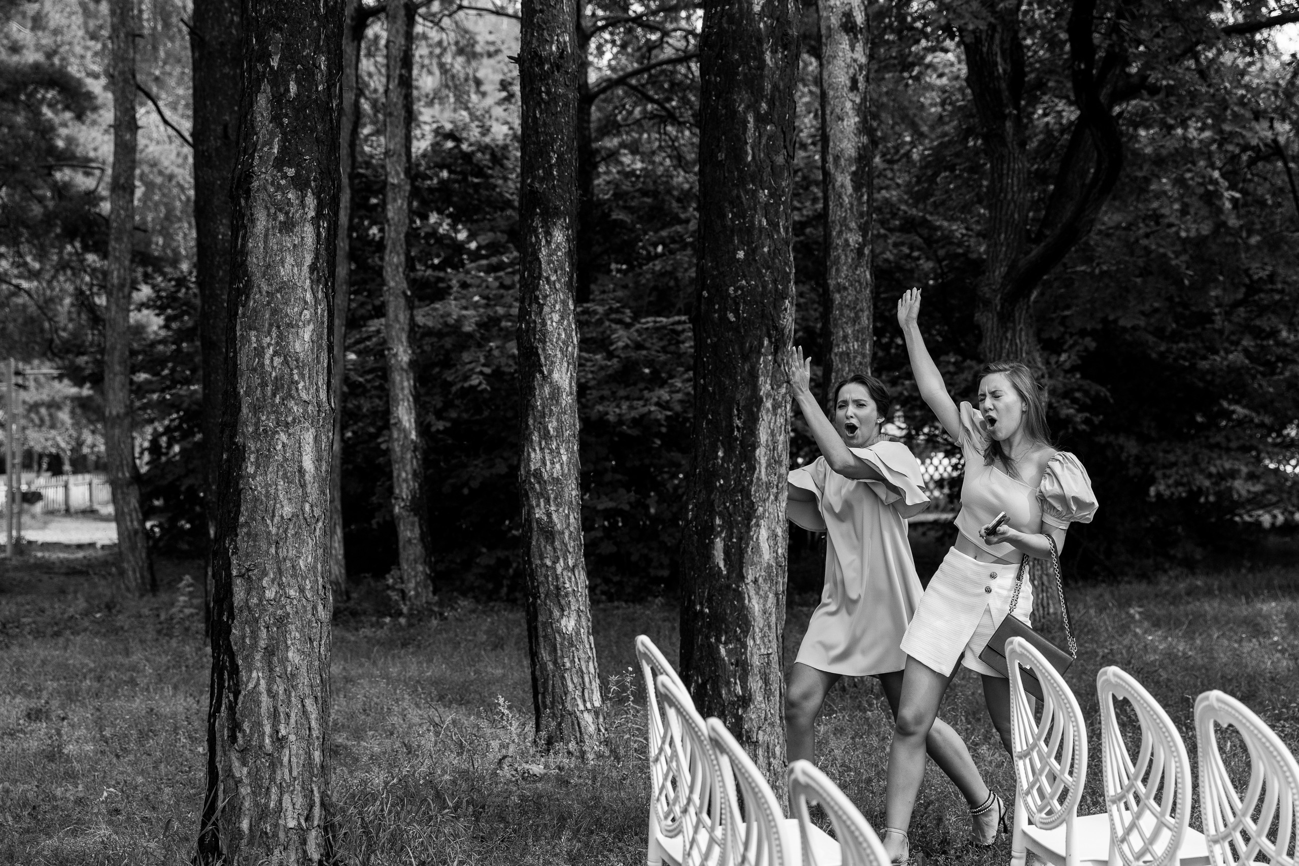 Здравствуйте! Я&nbsp;свадебный фотограф из&nbsp;Ульяновска, работаю в&nbsp;том числе по&nbsp;всей России и&nbsp;с&nbsp;выездом за&nbsp;границу. Снимаю свадьбы, lovestory, корпоративы, светский репортаж. Провожу обучение по&nbsp;фотографии, мастер-классы и&nbsp;воркшопы для других фотографов.