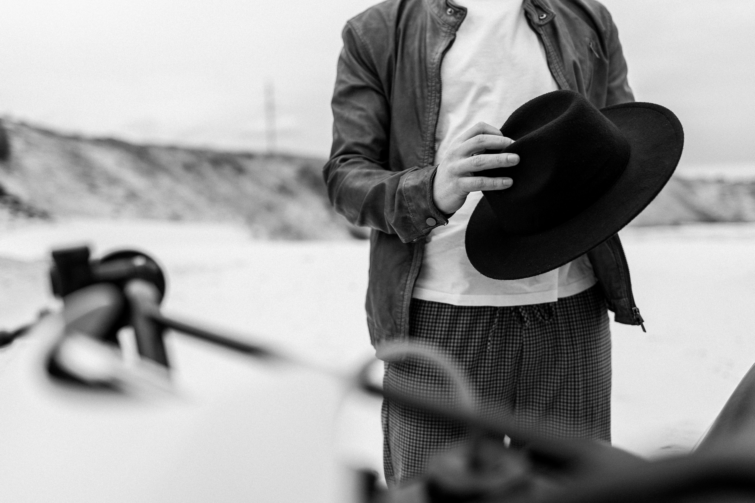 Здравствуйте! Я свадебный фотограф из Ульяновска, работаю в том числе по всей России и с выездом за границу. Снимаю свадьбы, lovestory, корпоративы, светский репортаж. Провожу обучение по фотографии, мастер-классы и воркшопы для других фотографов.