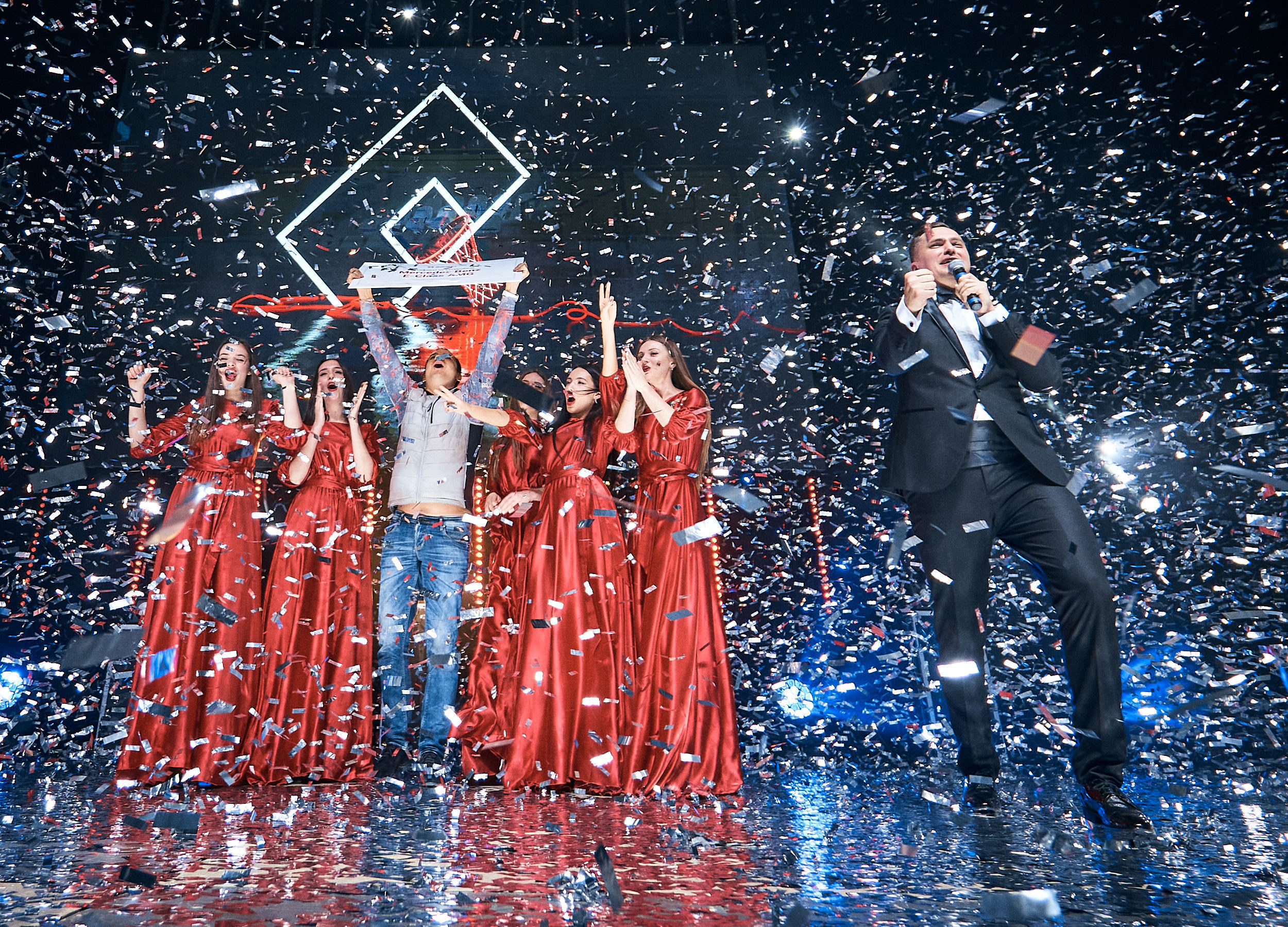 «Фонбет» розыгрыш мерседеса. Репортажный фотограф Ростов-на-дону