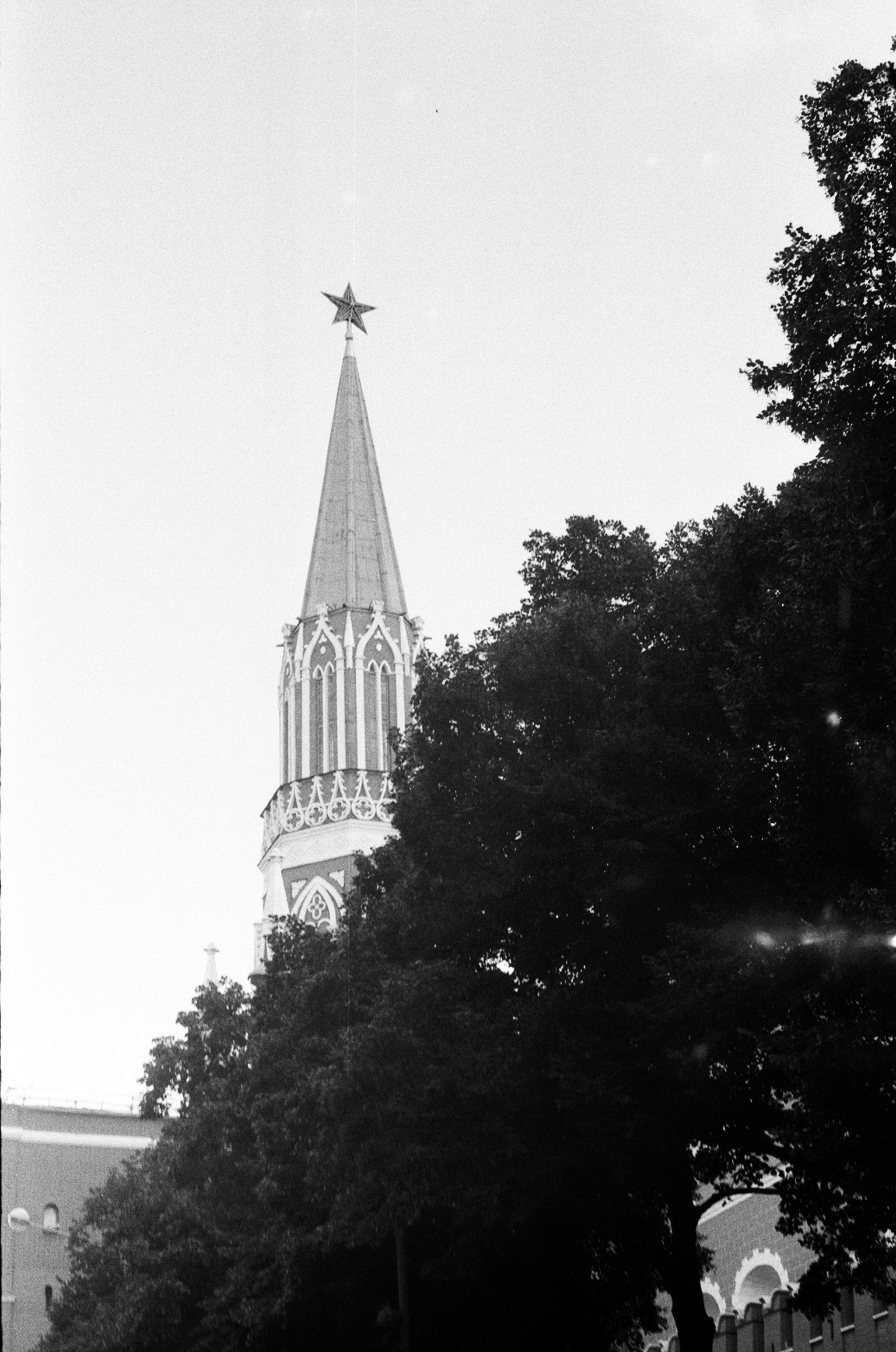 Альбом пленочных ЧБ-фото. Репортажный и семейный фотограф — Шелихов Сергей