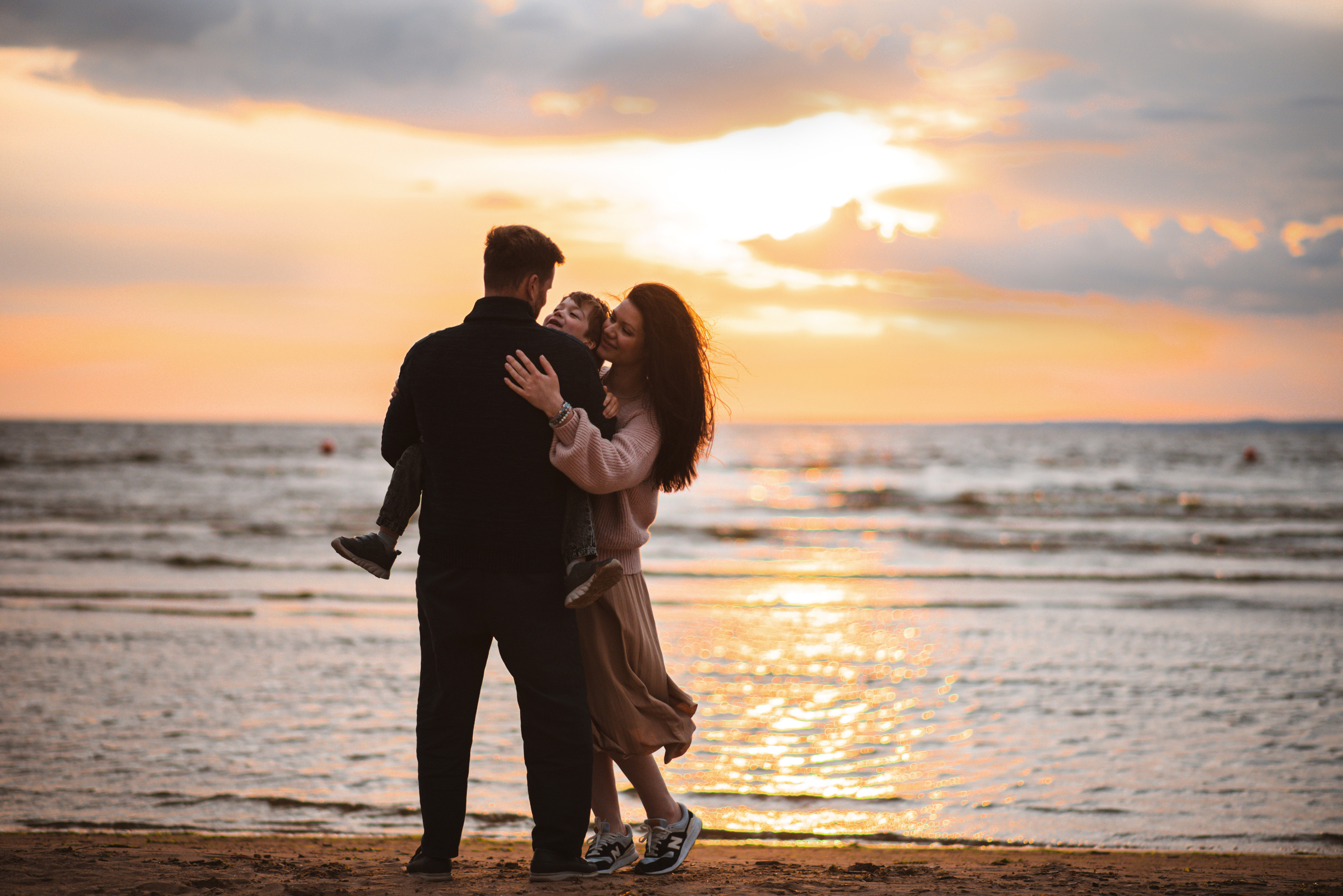 Наташа, Лёша и Егор. Пикник у залива. Семейный и детский фотограф в Санкт-Петербурге Светлана Юрьева