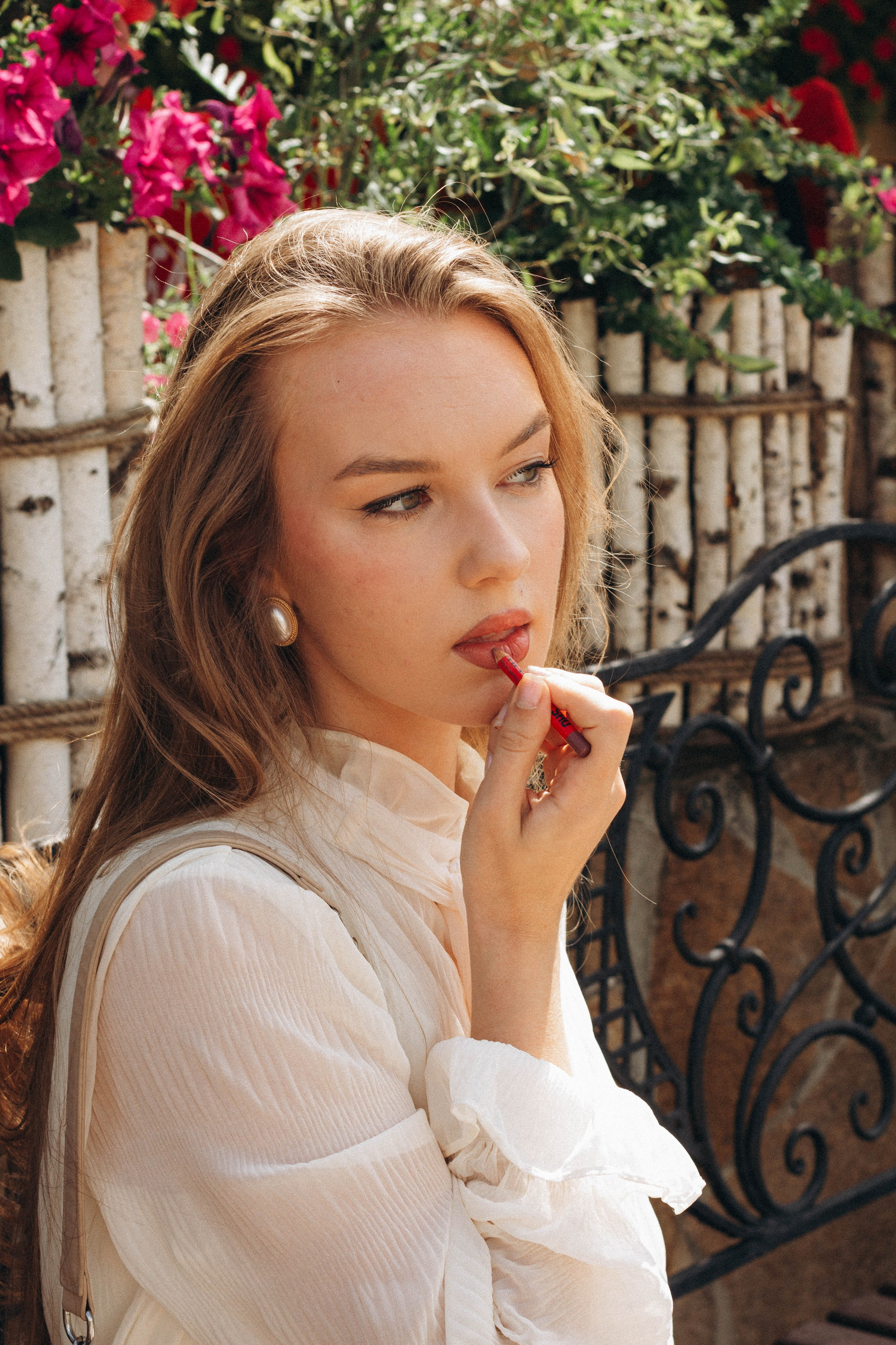Sofiya. Я — Алёна и я фотографирую красиво (е)