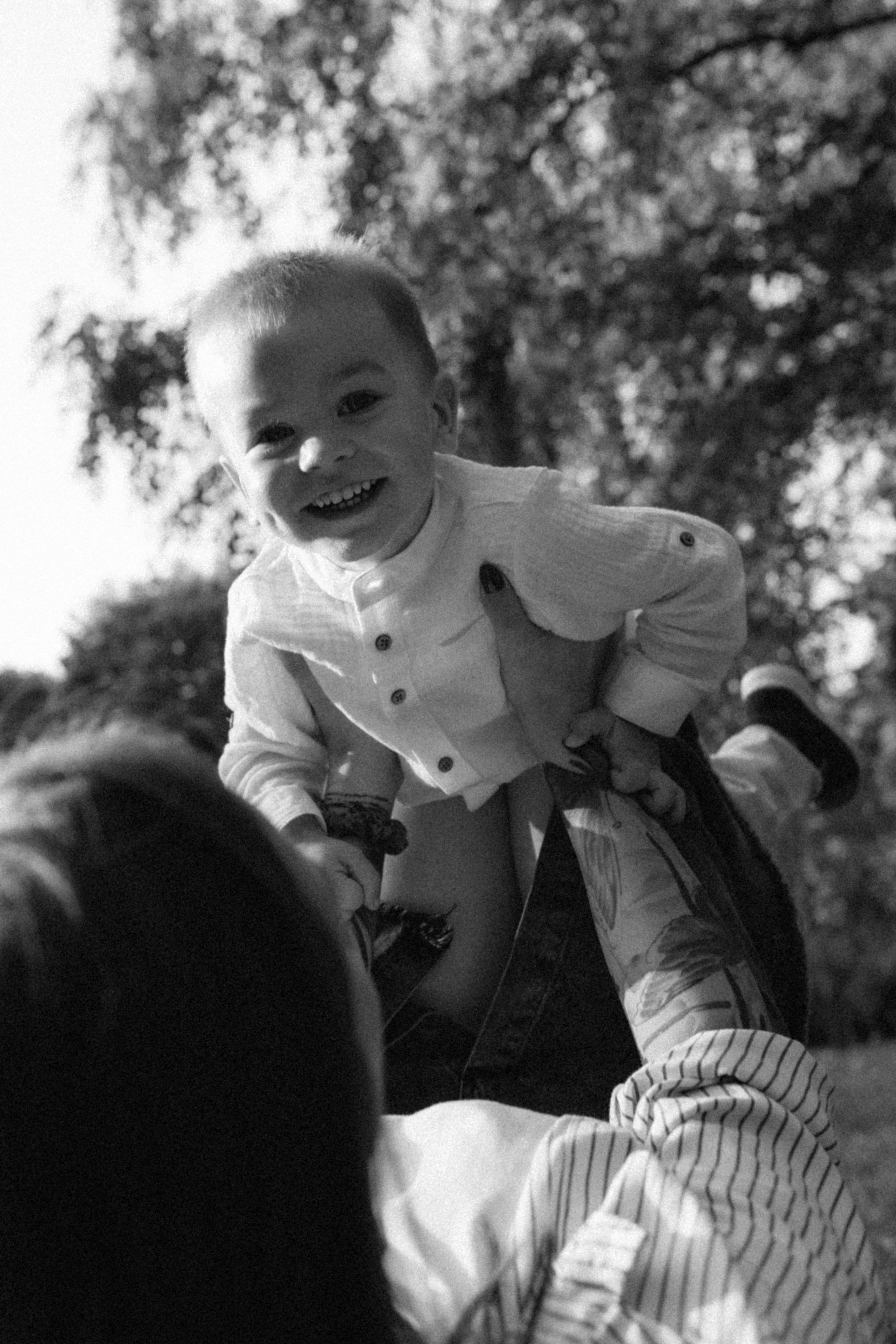 Прогулка в парке Саша и Мирон. Семейный фотограф в Москве и Люберцах Юлия Гуськова