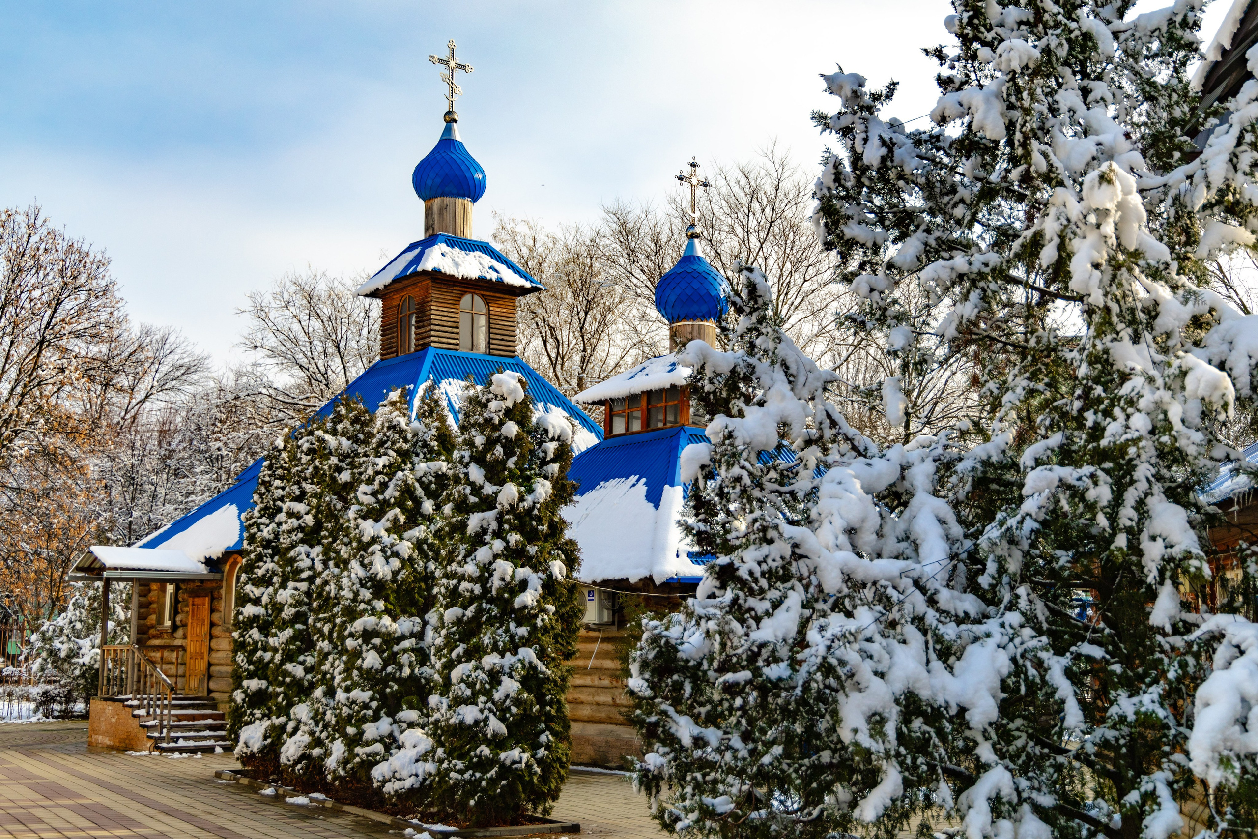Зима. Профессиональный фотограф и видеооператор
