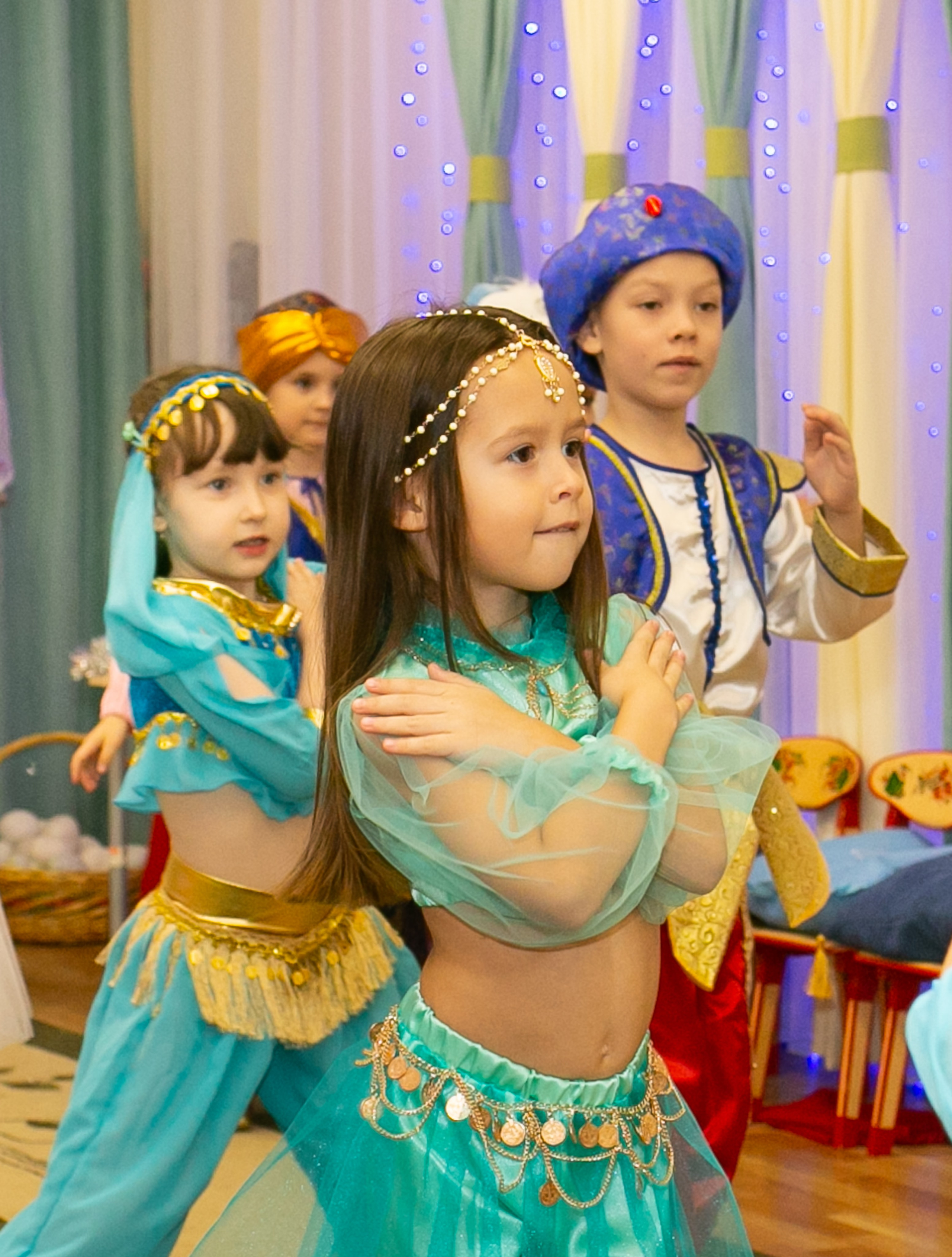 Выпускные и Утренники. Фотограф новорожденных и семейный фотограф НСО г. Бердск Марина Львова