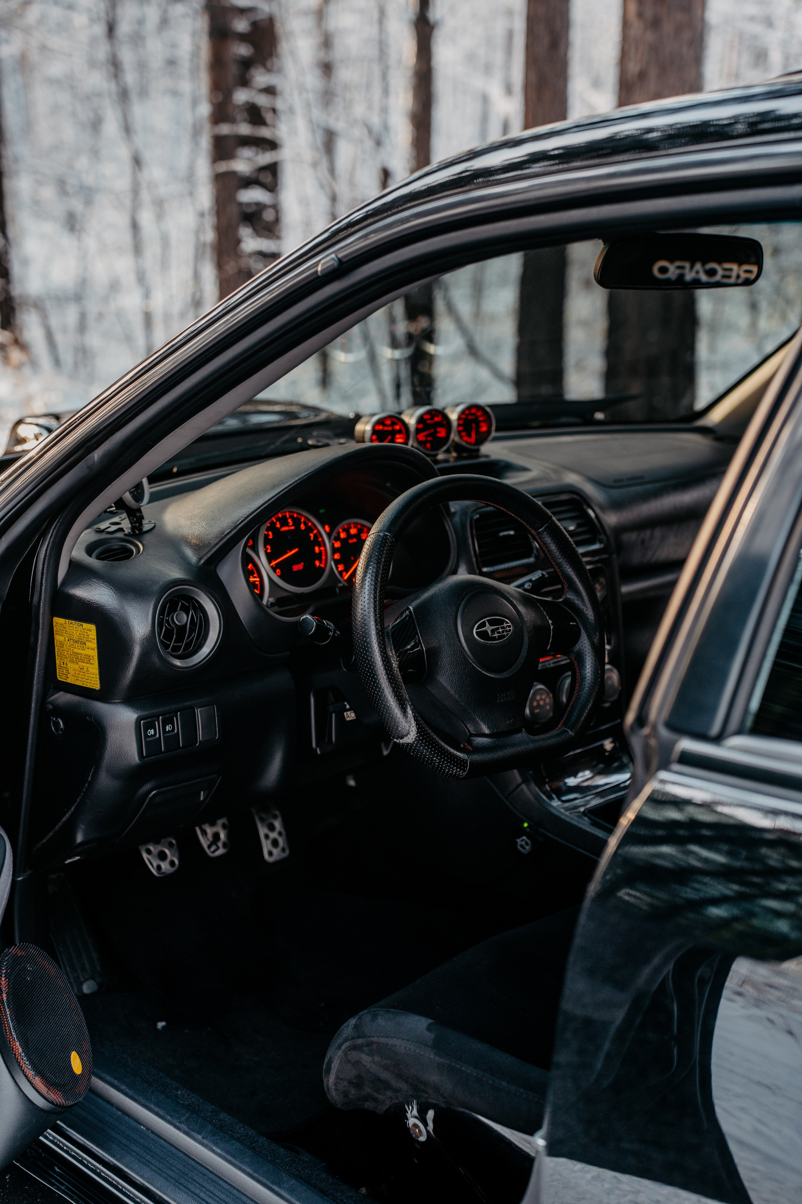 Subaru Impreza WRX STI. Фотограф, видеограф и пилот дрона на Байкале