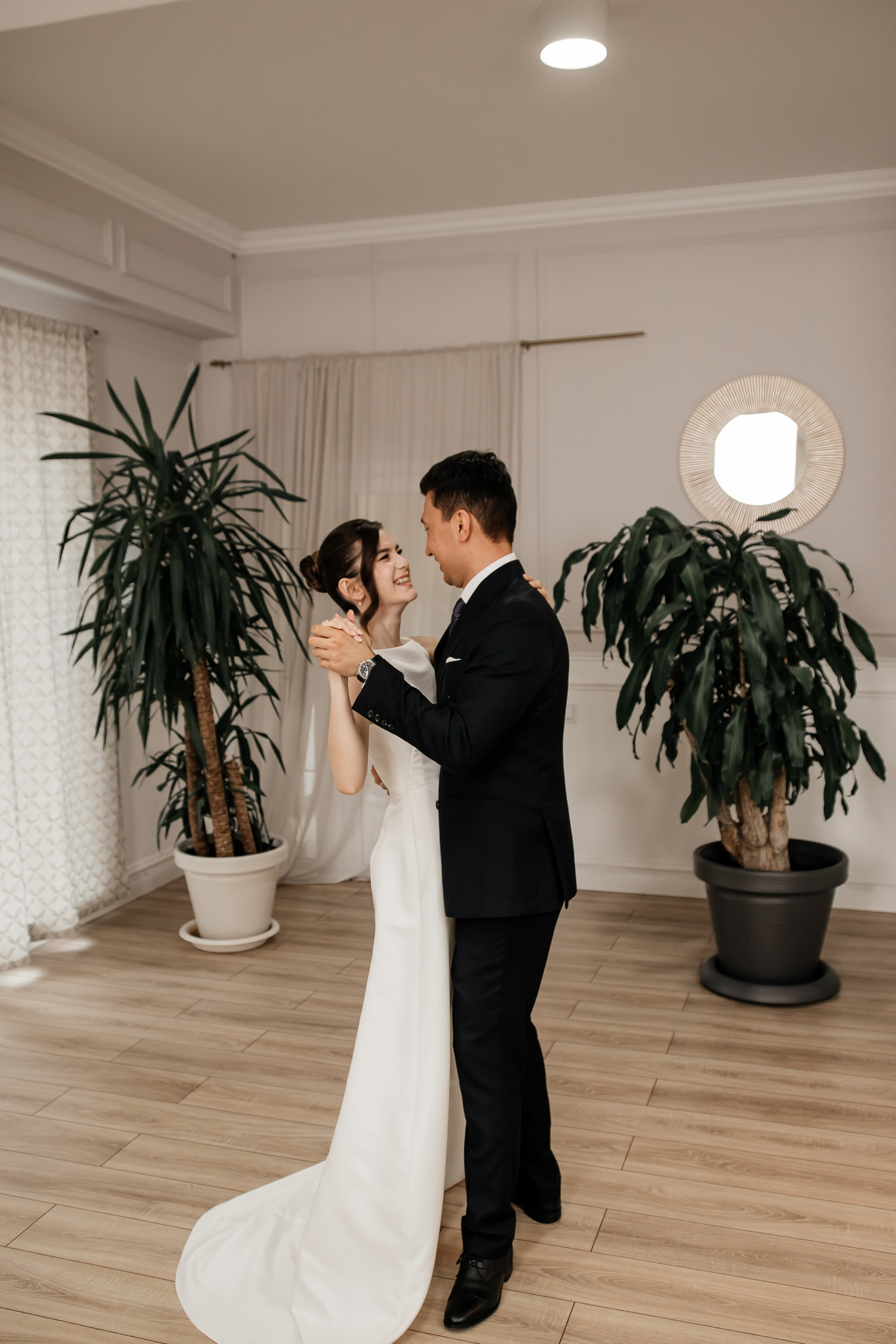 DANIYAR & SAFIA. Wedding and Fashion photographer