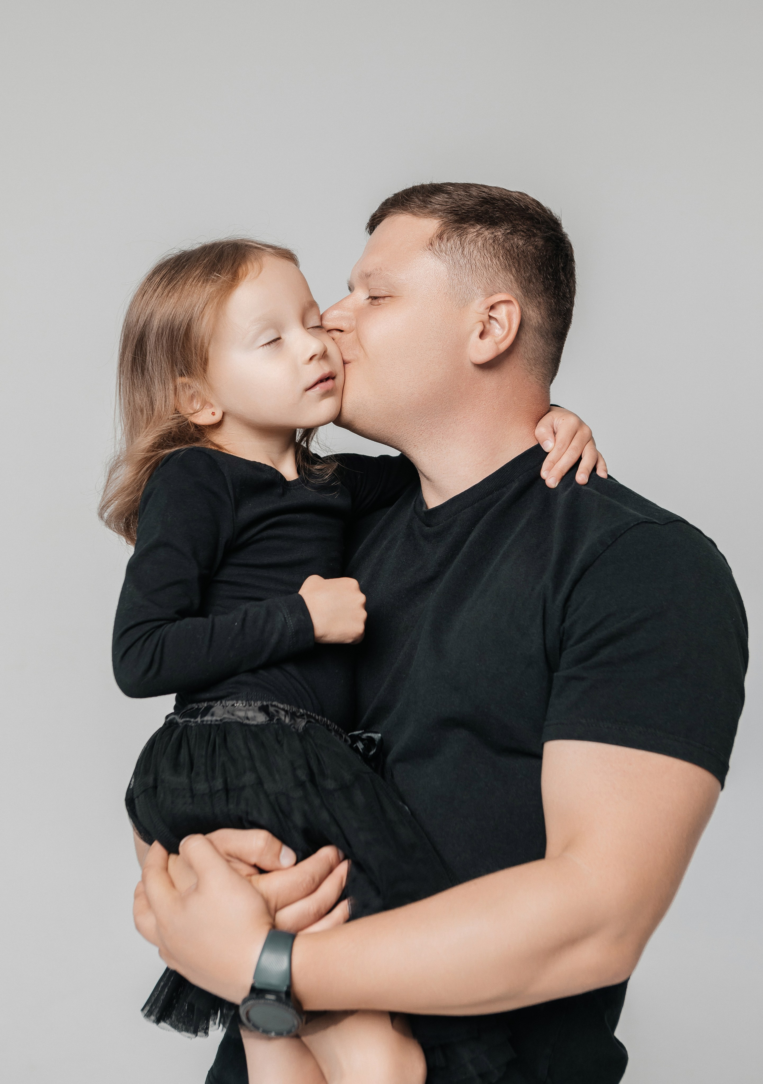 Семейная фотосессия в фотостудии. Свадебный и семейный фотограф Ибрагимова Мария из Екатеринбурга