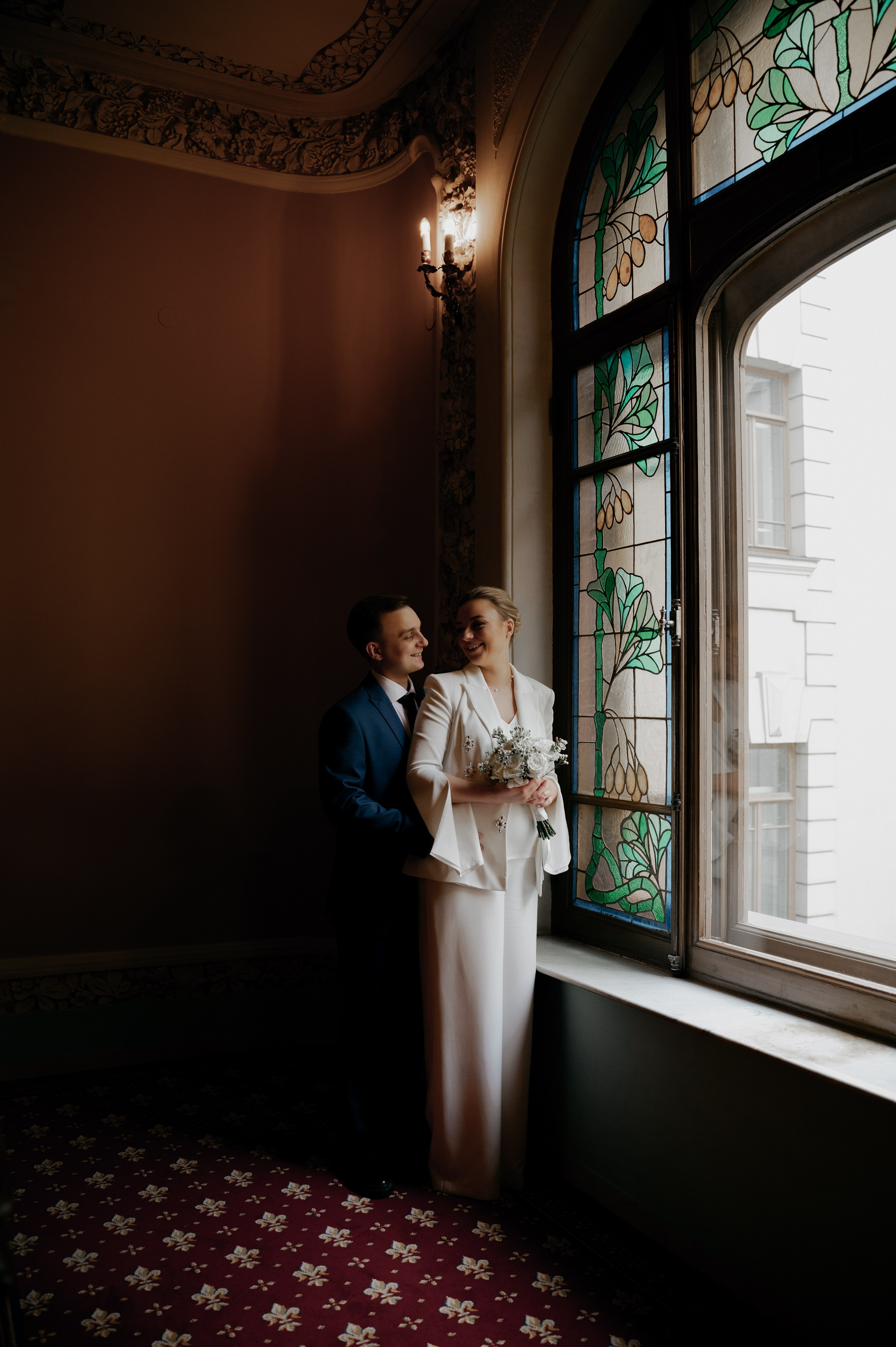 Регистрация в отеле Националь