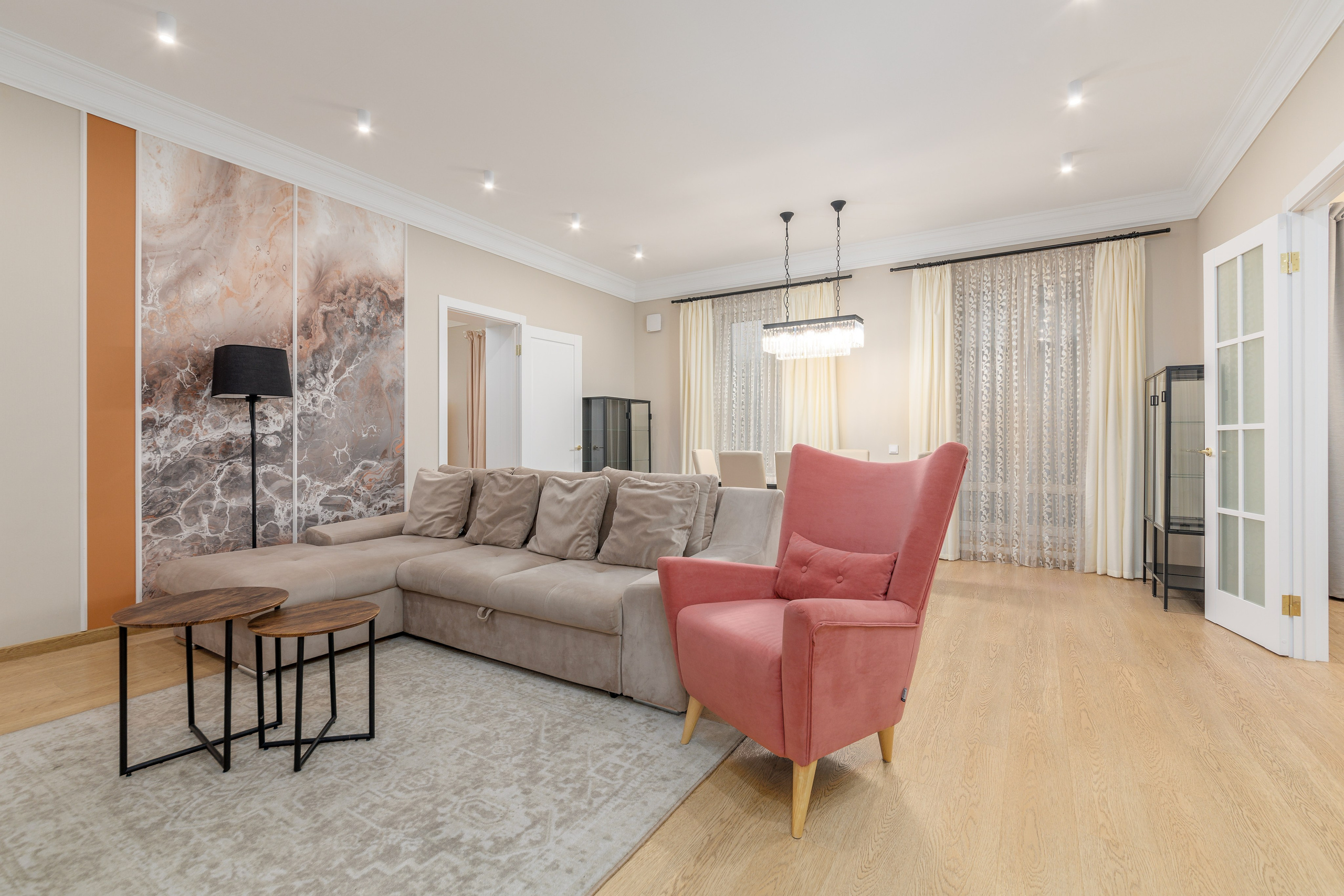 Трёхкомнатная квартира, Морской пр-кт