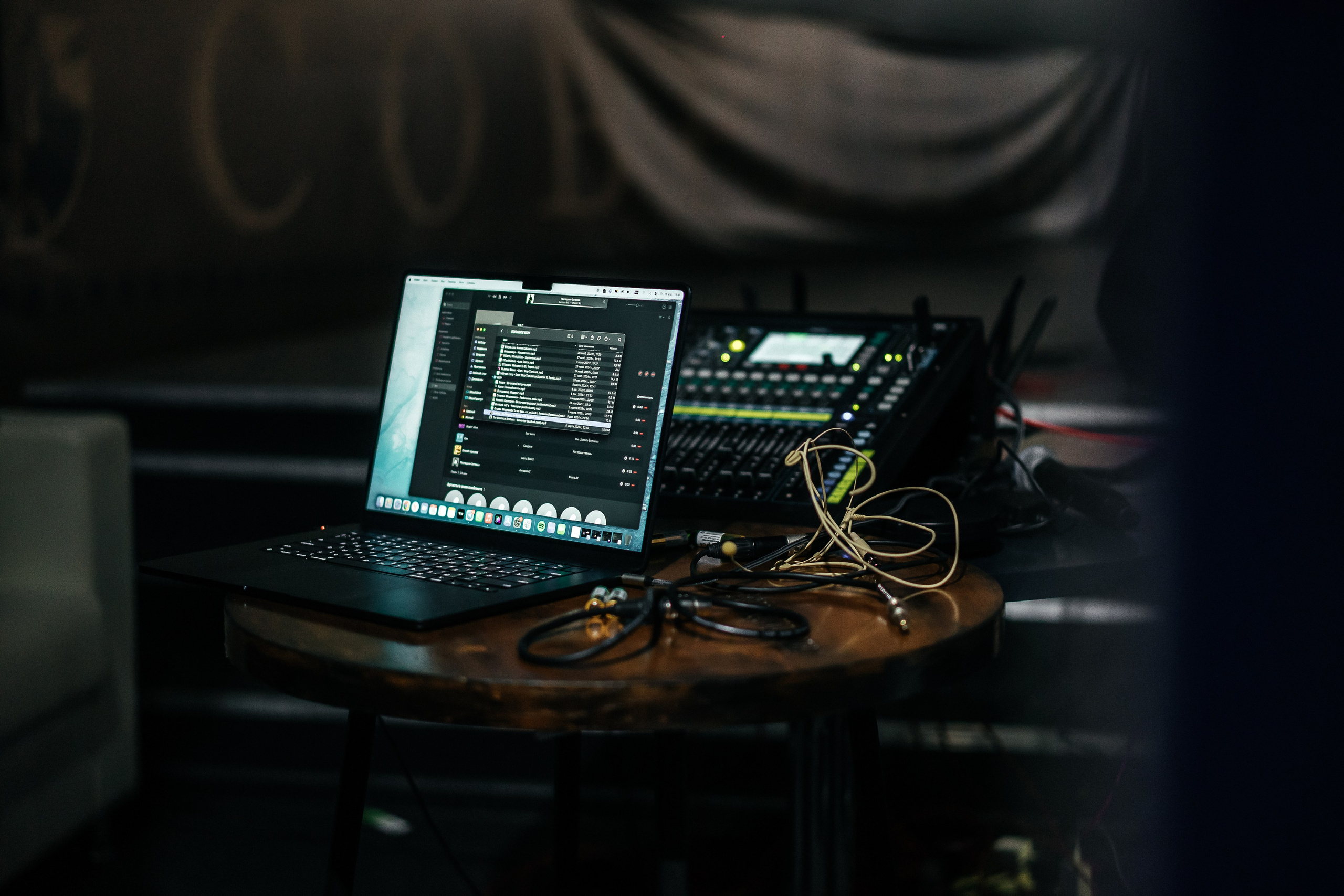 САБРАЖ | Дом импровизации. Фотограф и видеограф Смоленск | Студия Цезарь