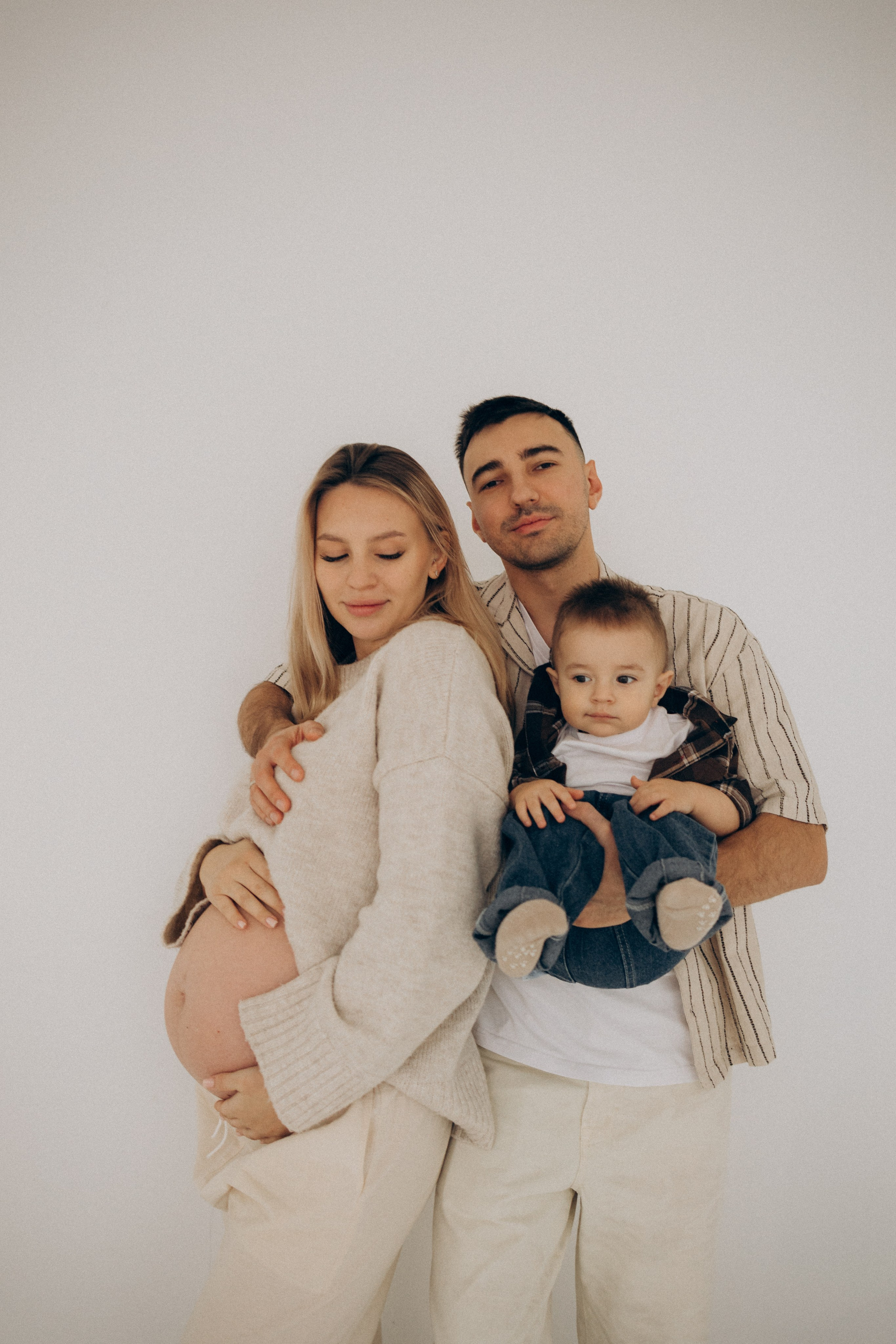 Семейная фотосессия Москва, семейный фотограф в Москве, Фотосессия беременности, фотосессия беременности в Москве, фотограф беременных Москва, фотограф беременных, фотосессия беременности в студии, фотосессия беременности в студии Москва, фотосессия в положении, фотосессия в ожидании, фотосессия в ожидании чуда, семейная фотосессия беременности, фотосессия беременности с мужем, фотосессия беременности с мужем Москва