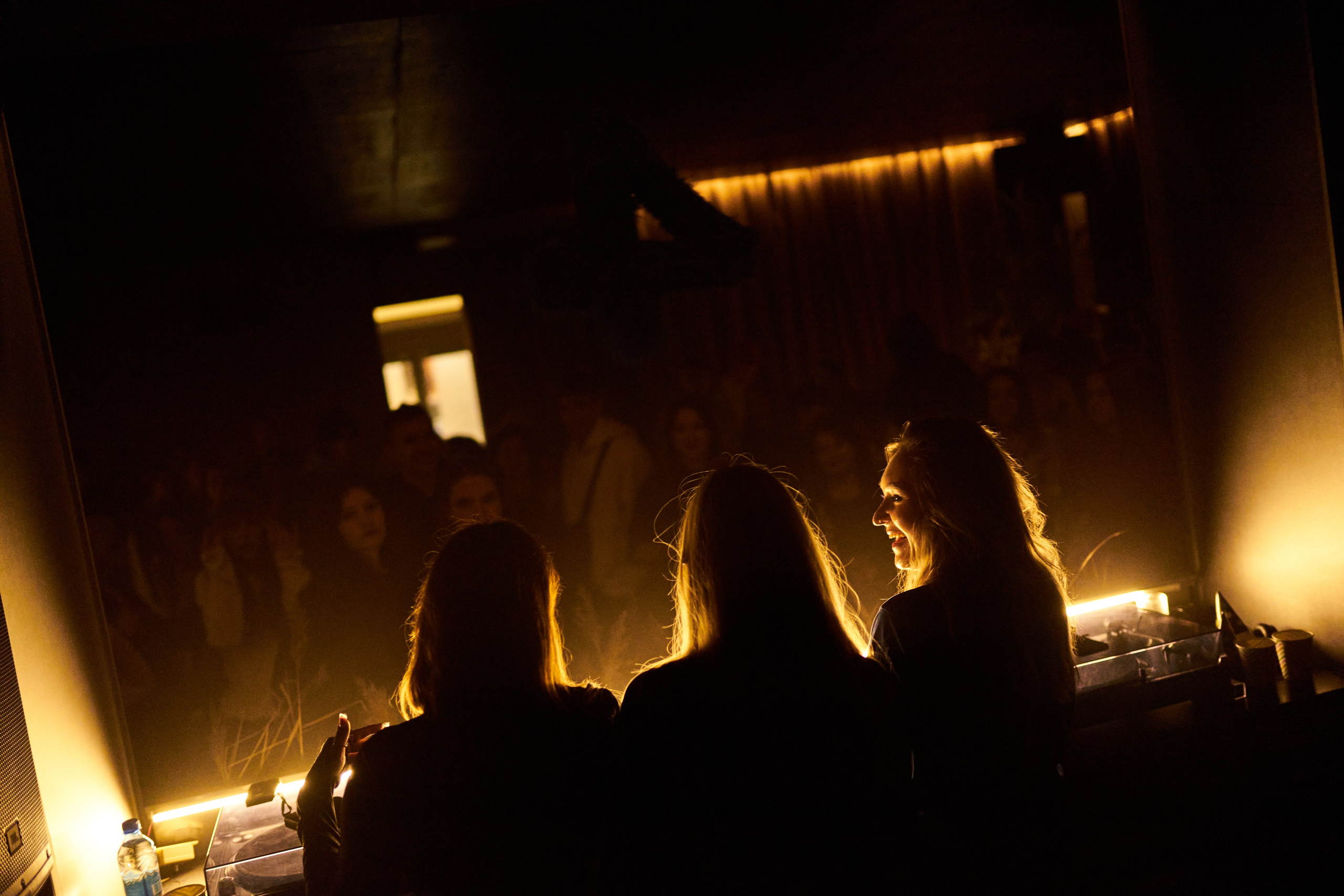 4Dj x Backseat Bar. Коммерческий и репортажный фотограф в Санкт-Петербурге — Туся Сушка