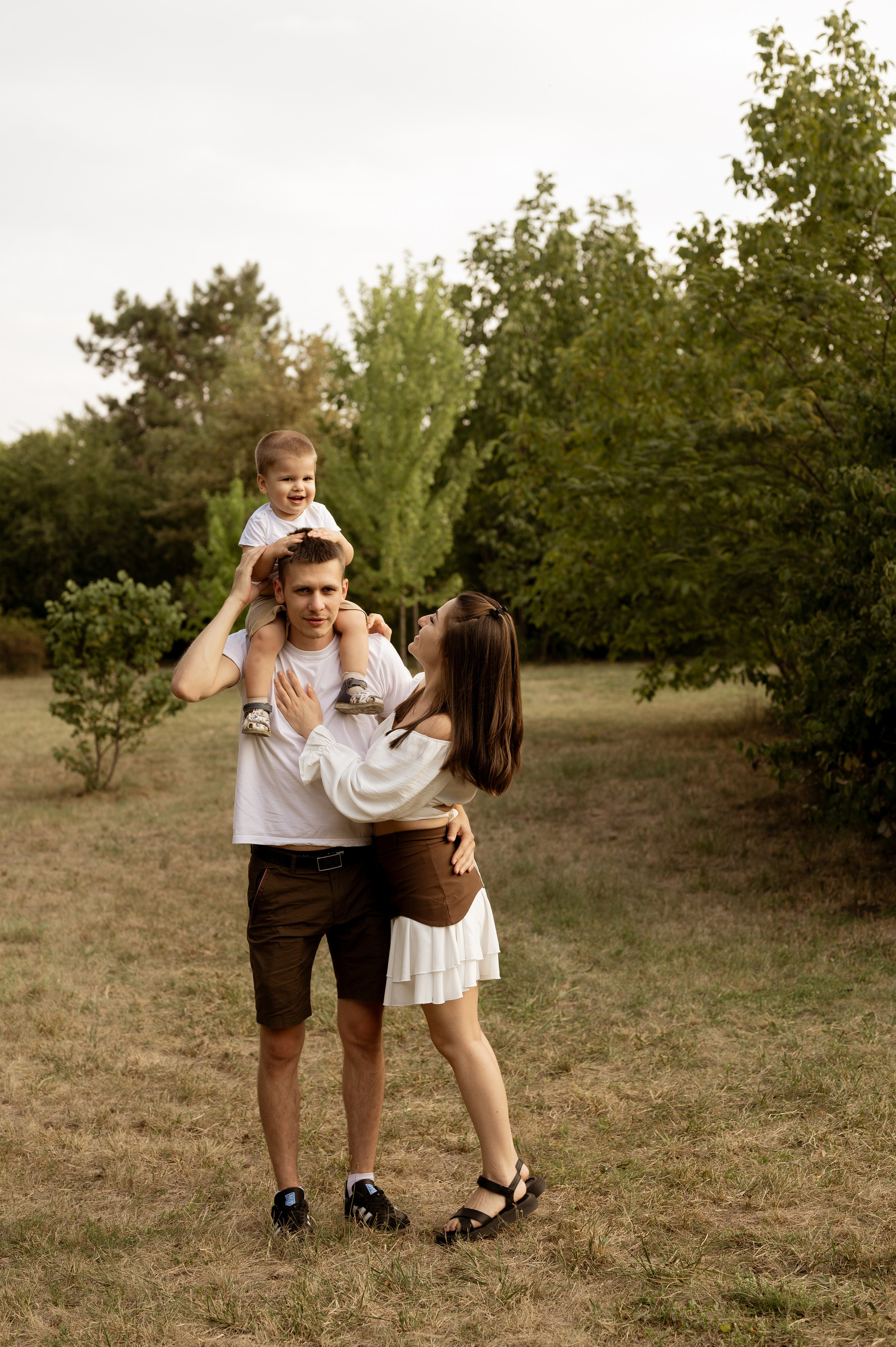Летняя семейная фотосессия в парке. Свадебный и семейный фотограф в Краснодаре Алина Мельник
