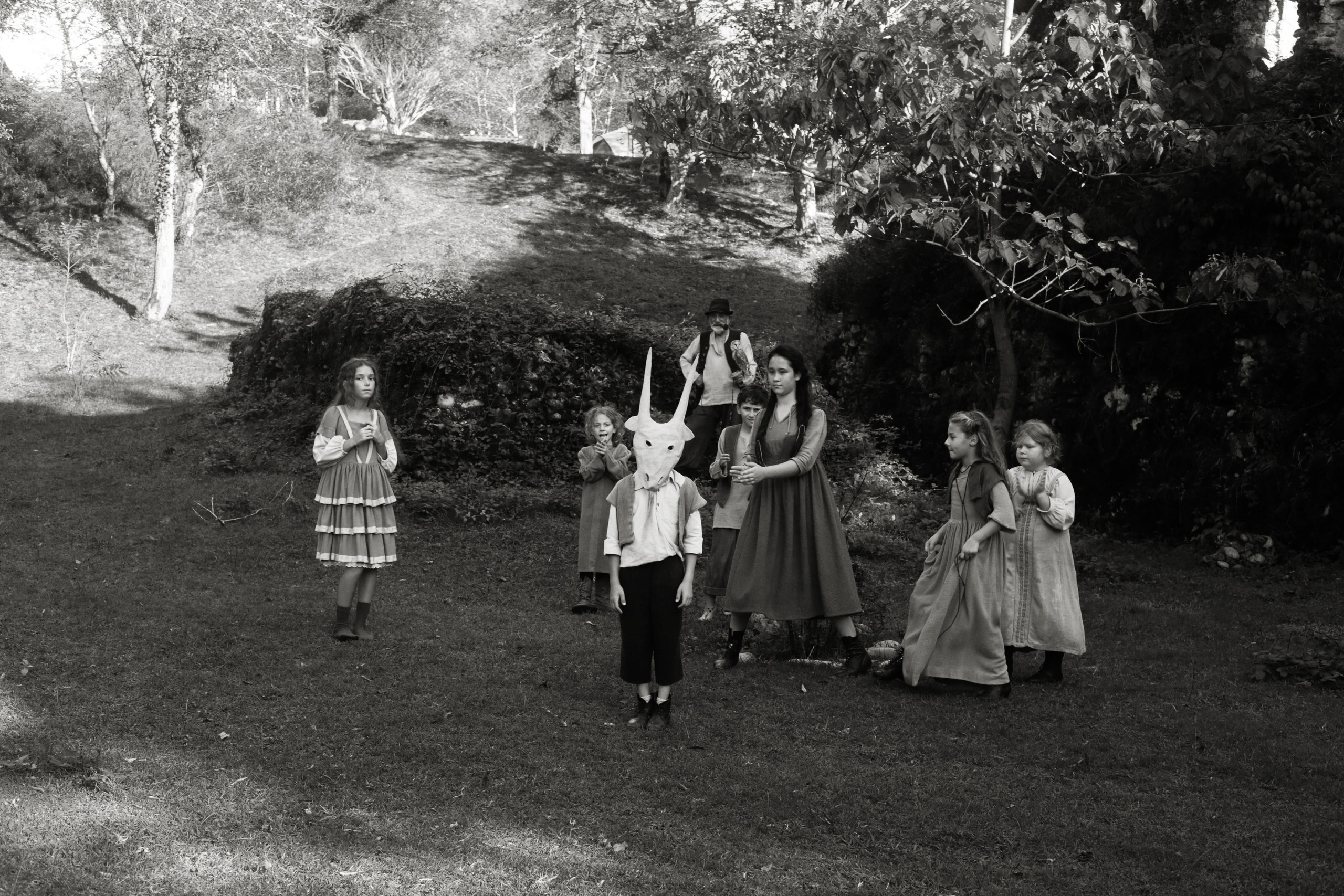 Кинематографическая съемка. Старик и дети. Ekaterina Beridze