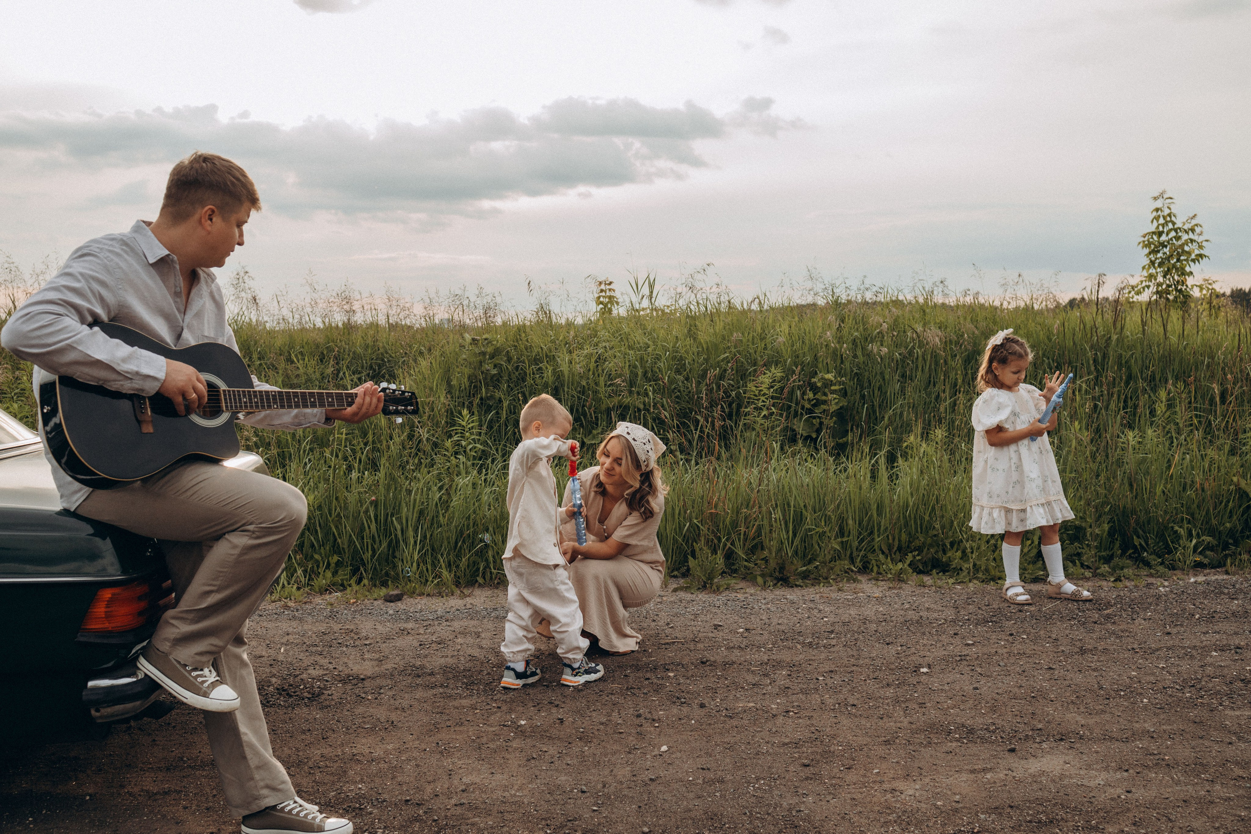 Гитара и закат. Семейный и женский фотограф в Москве Коновалова Олеся