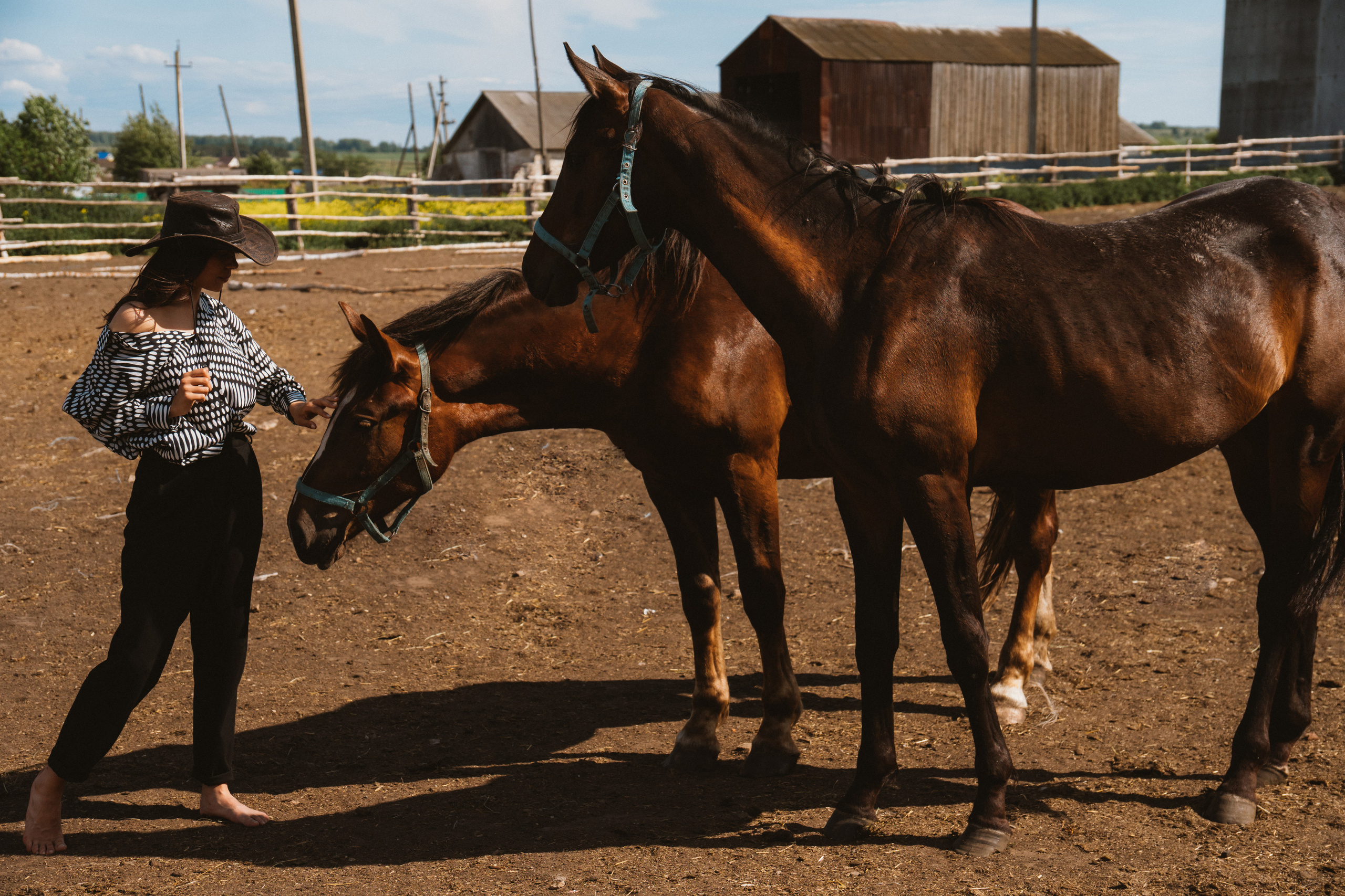 Софья и лошади. Портретный и семейный фотограф в Перми Мила Ульянова