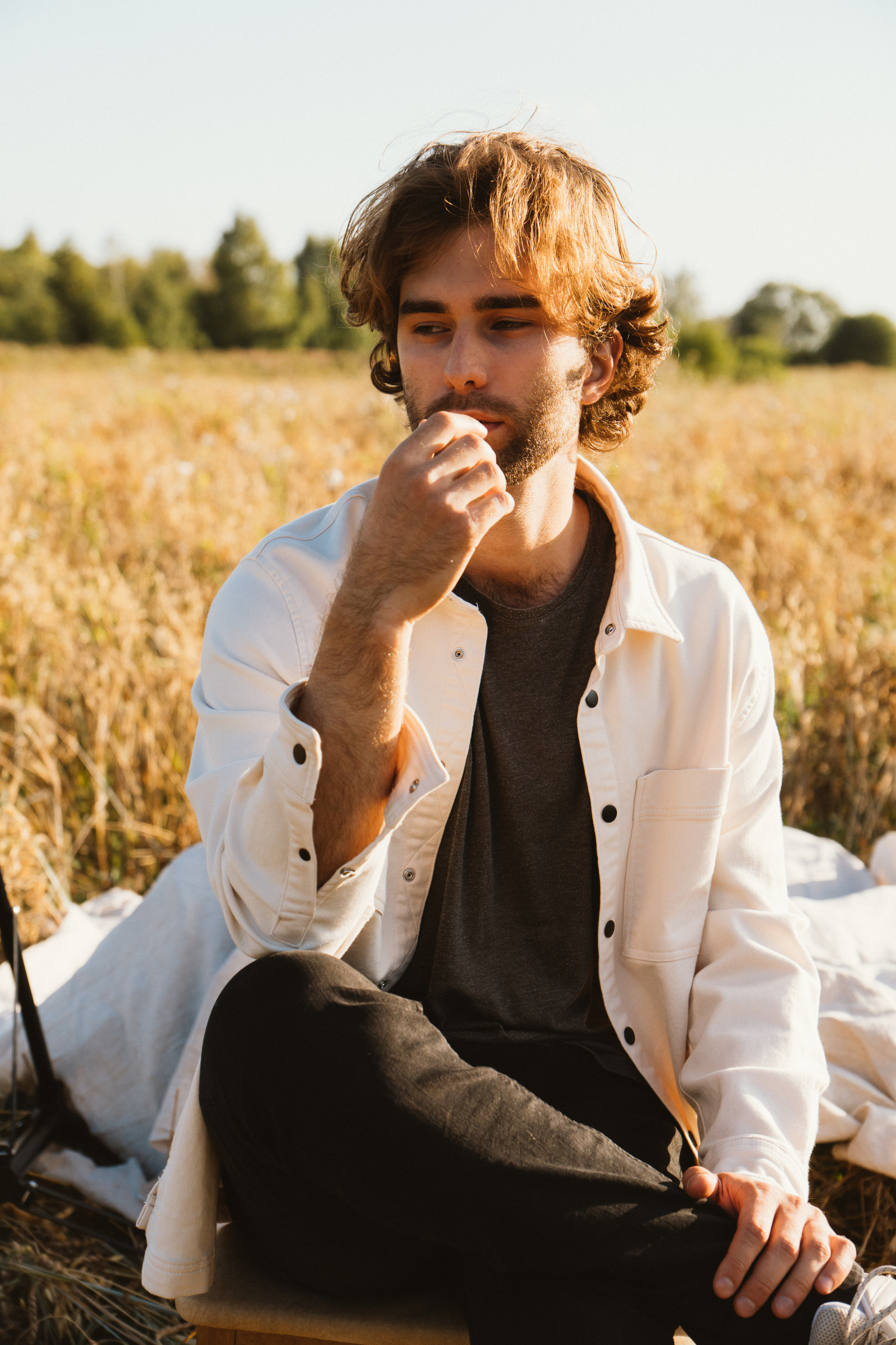 Иван и поле. Портретный и семейный фотограф в Перми Мила Ульянова