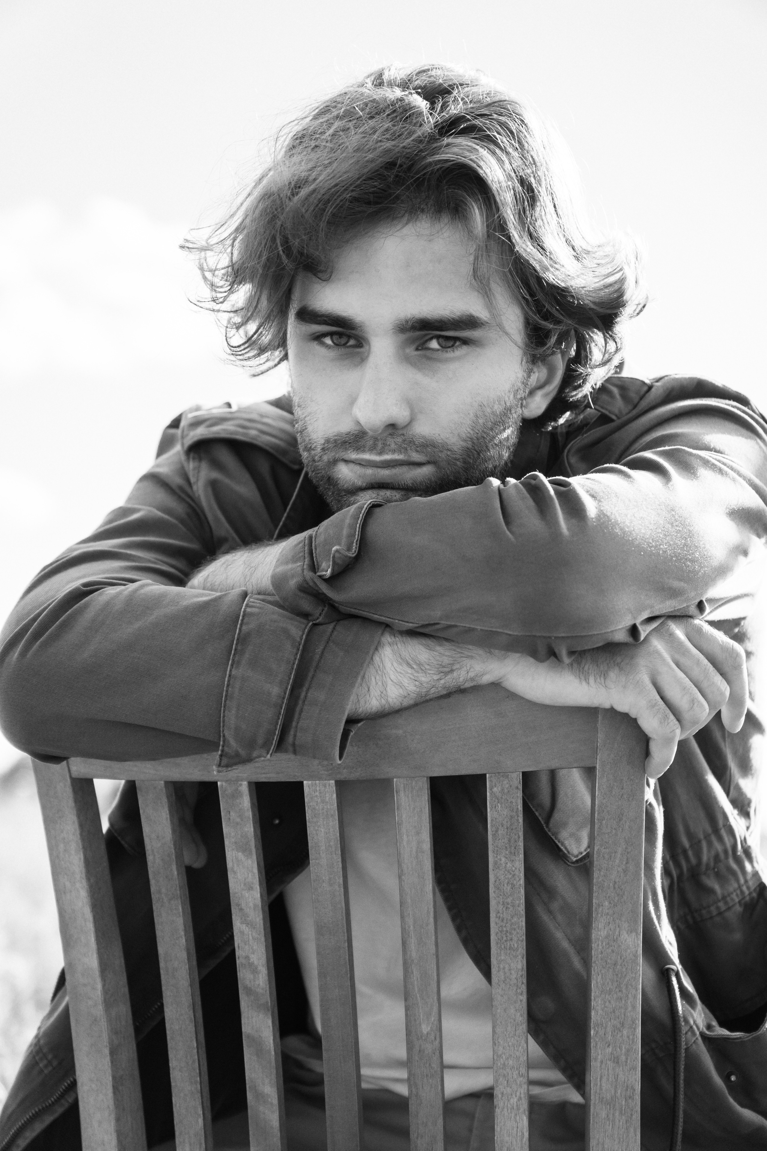 Иван и поле. Портретный и семейный фотограф в Перми Мила Ульянова