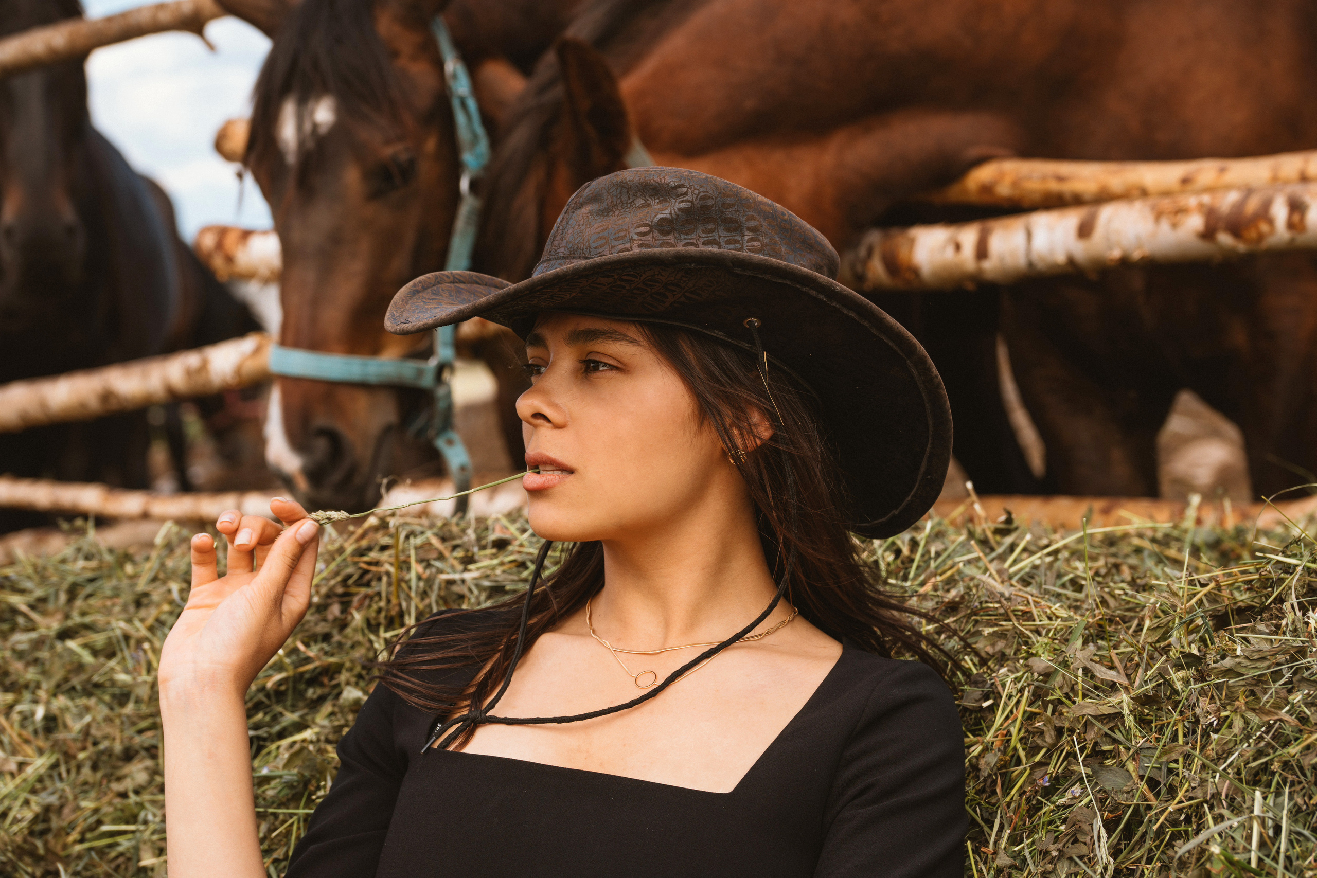 Софья и лошади. Портретный и семейный фотограф в Перми Мила Ульянова