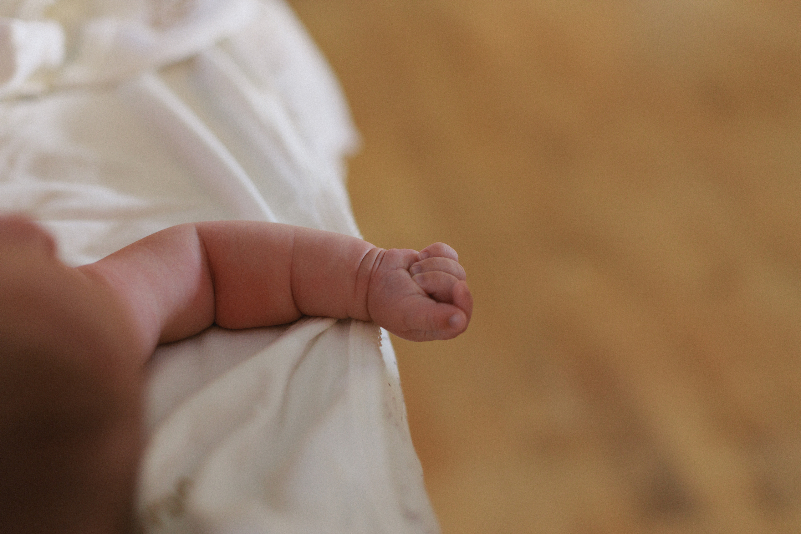 Она позировала на протяжении всего крещения. Свадебный фотограф Мироманов Николай в Крыму