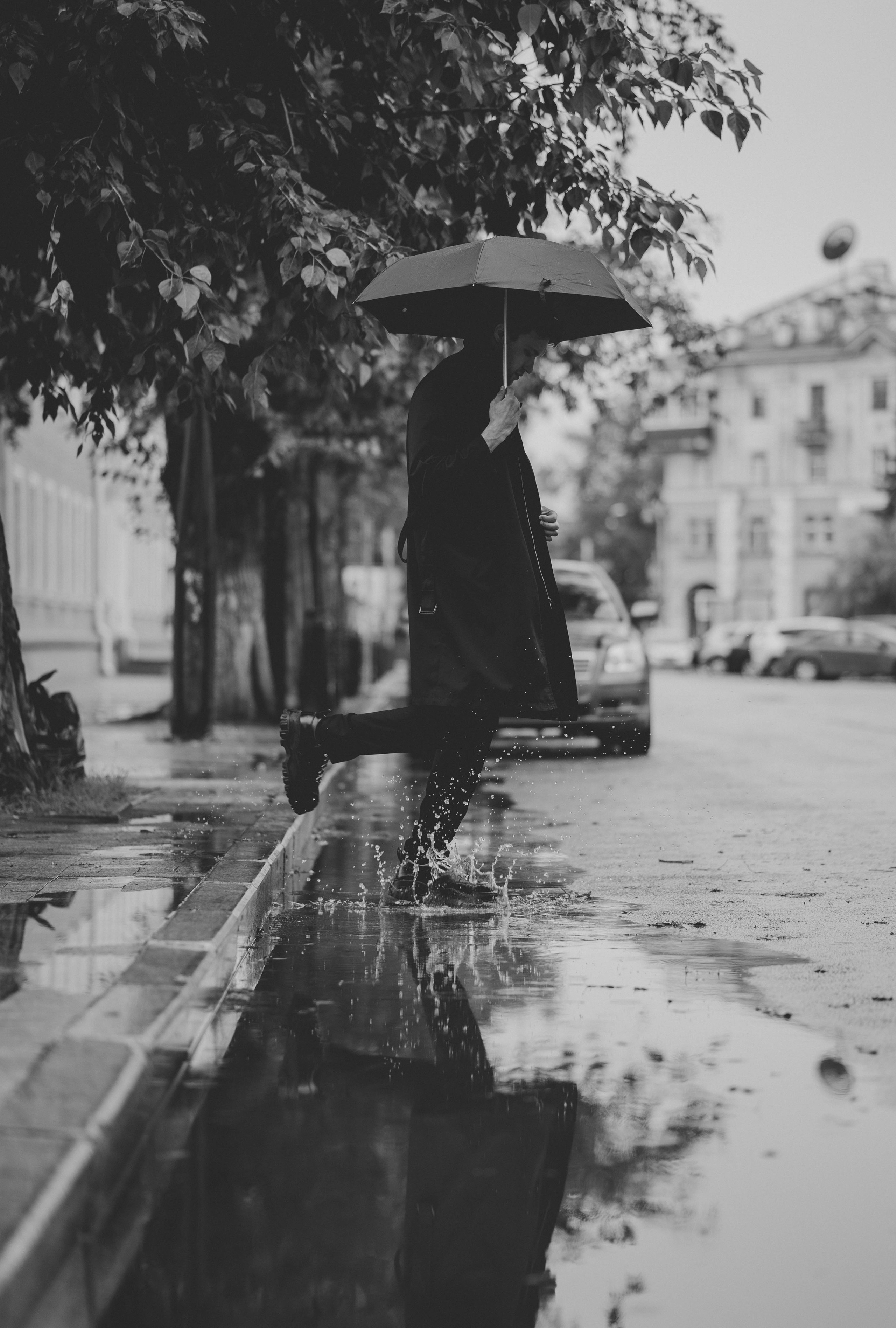 Ян. I am Diana, a portrait photographer. I take pictures around the world