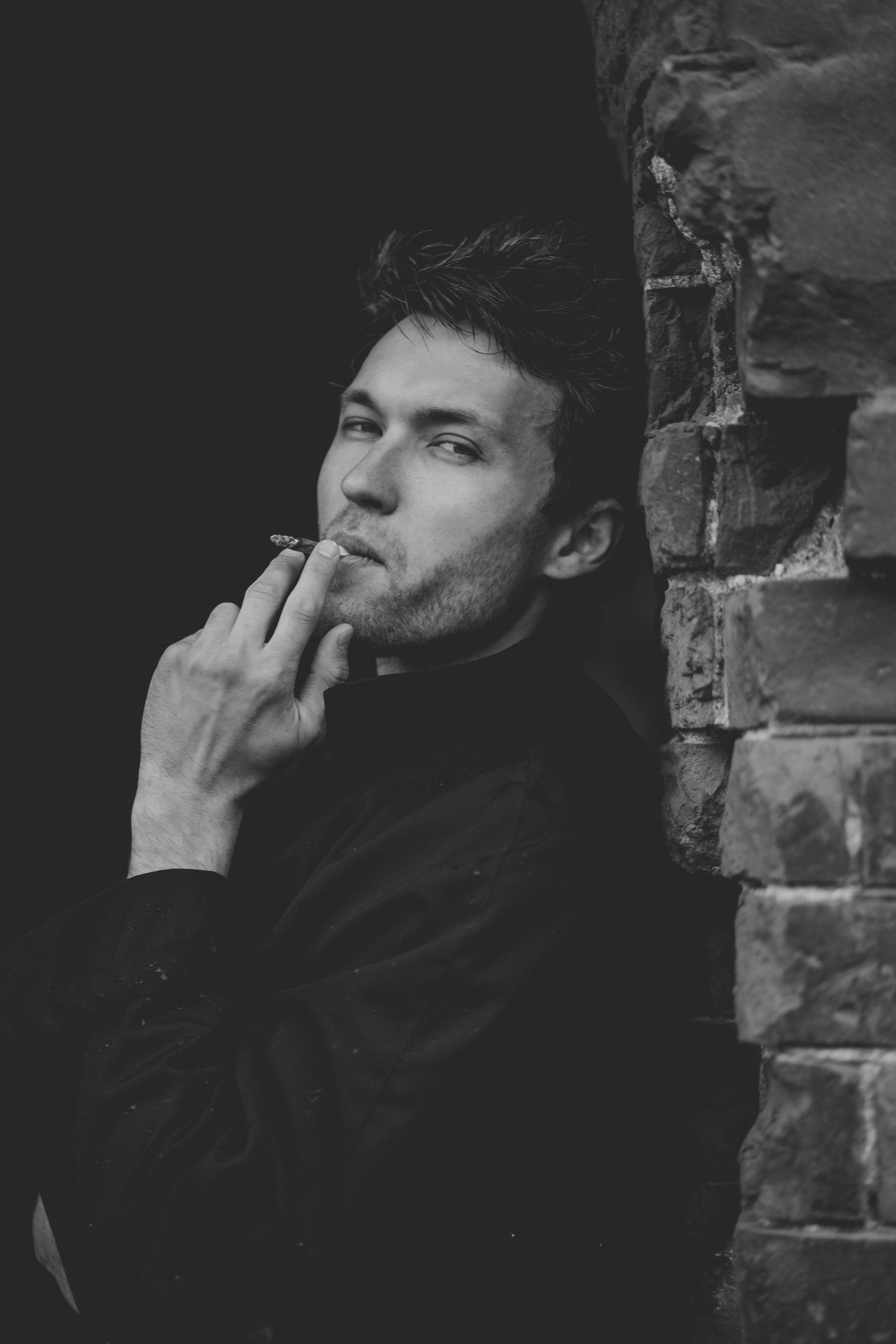 Ян. I am Diana, a portrait photographer. I take pictures around the world