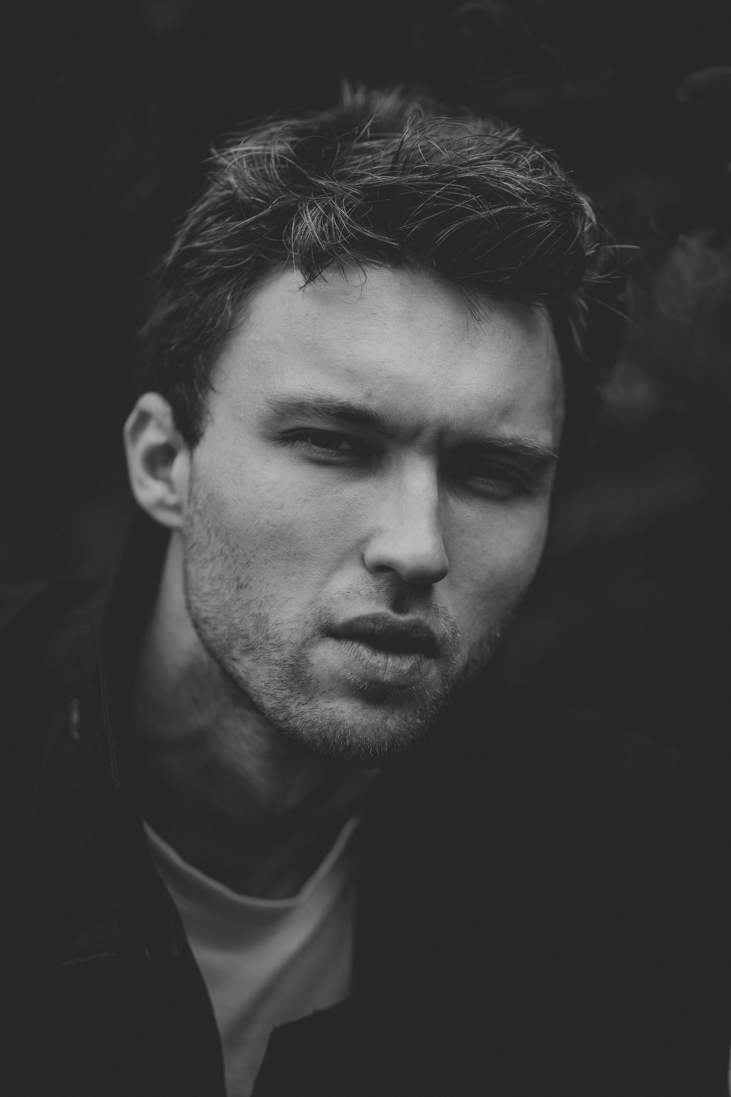 Ян. I am Diana, a portrait photographer. I take pictures around the world