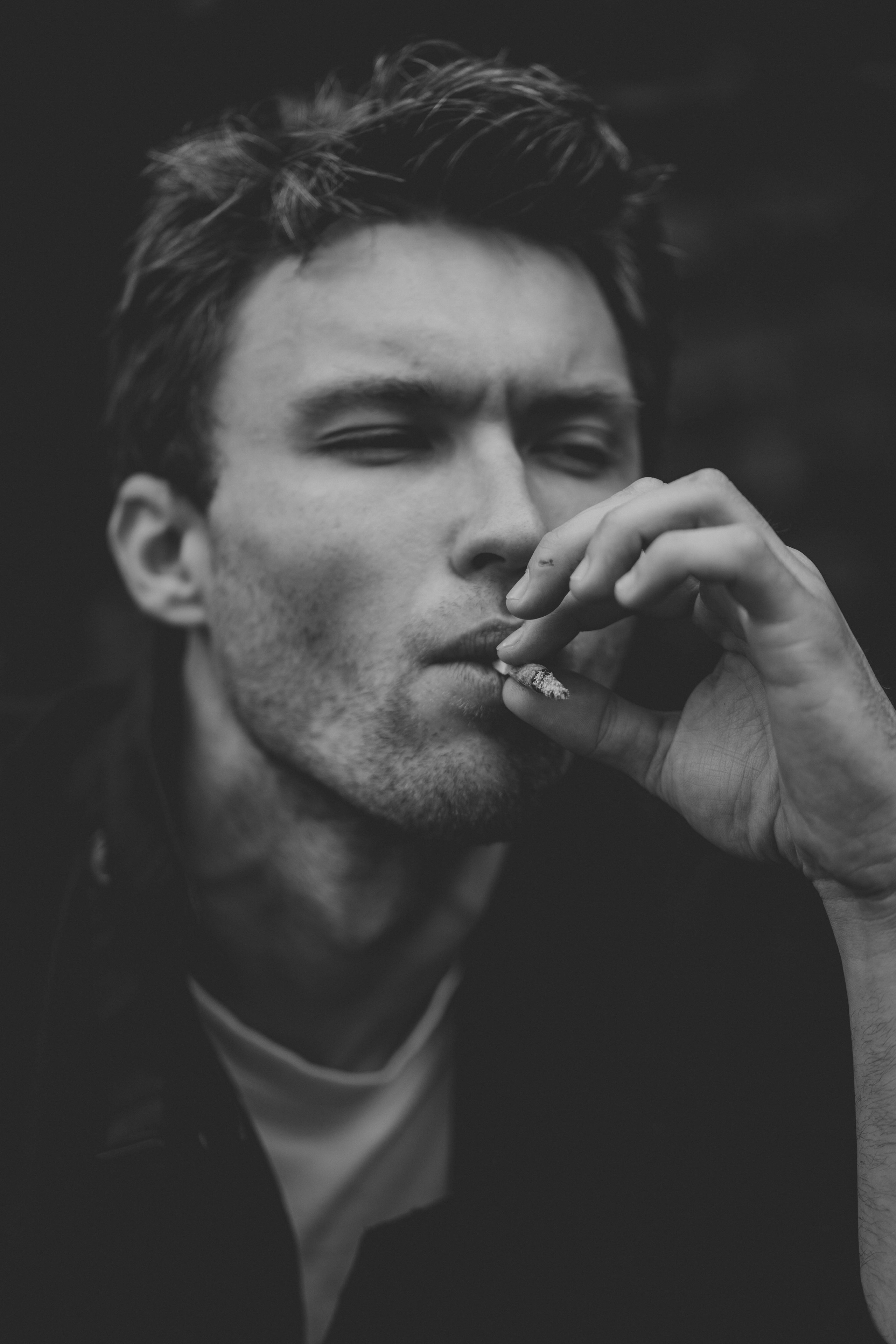 Ян. I am Diana, a portrait photographer. I take pictures around the world