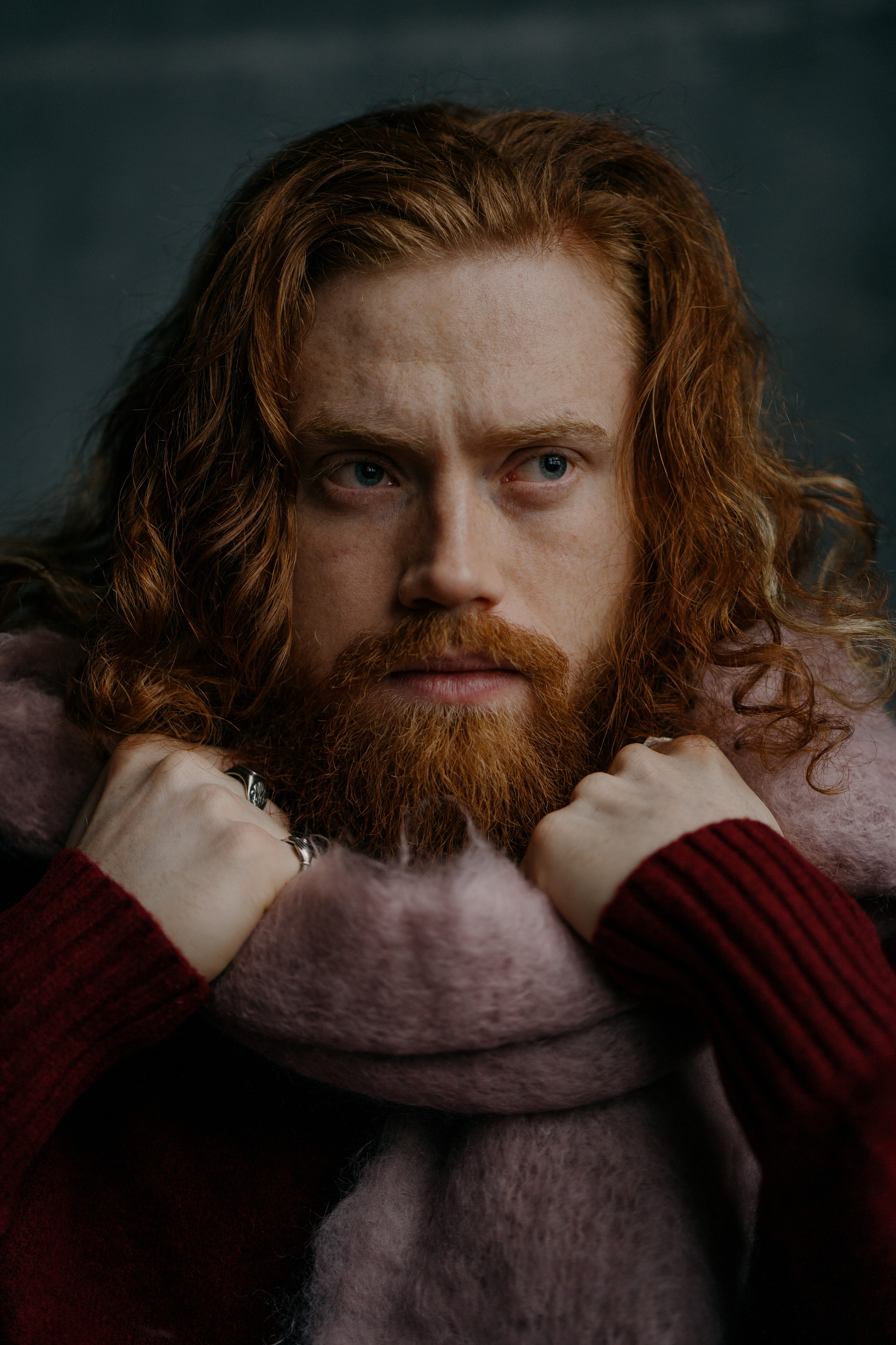 Данил. I am Diana, a portrait photographer. I take pictures around the world