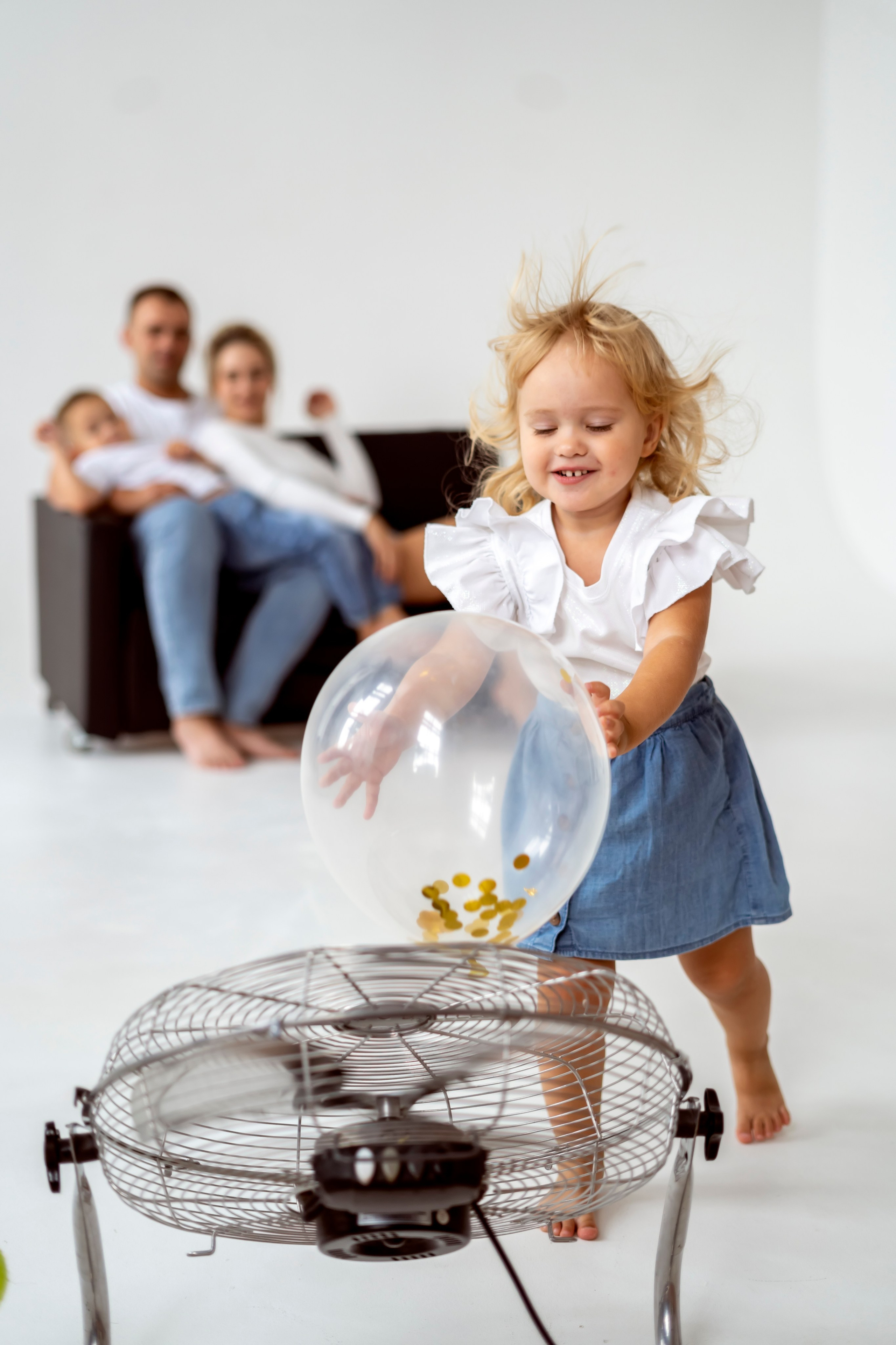 Семейная съёмка на циклораме. Семейный и детский фотограф в Хабаровске Анна Гриневич