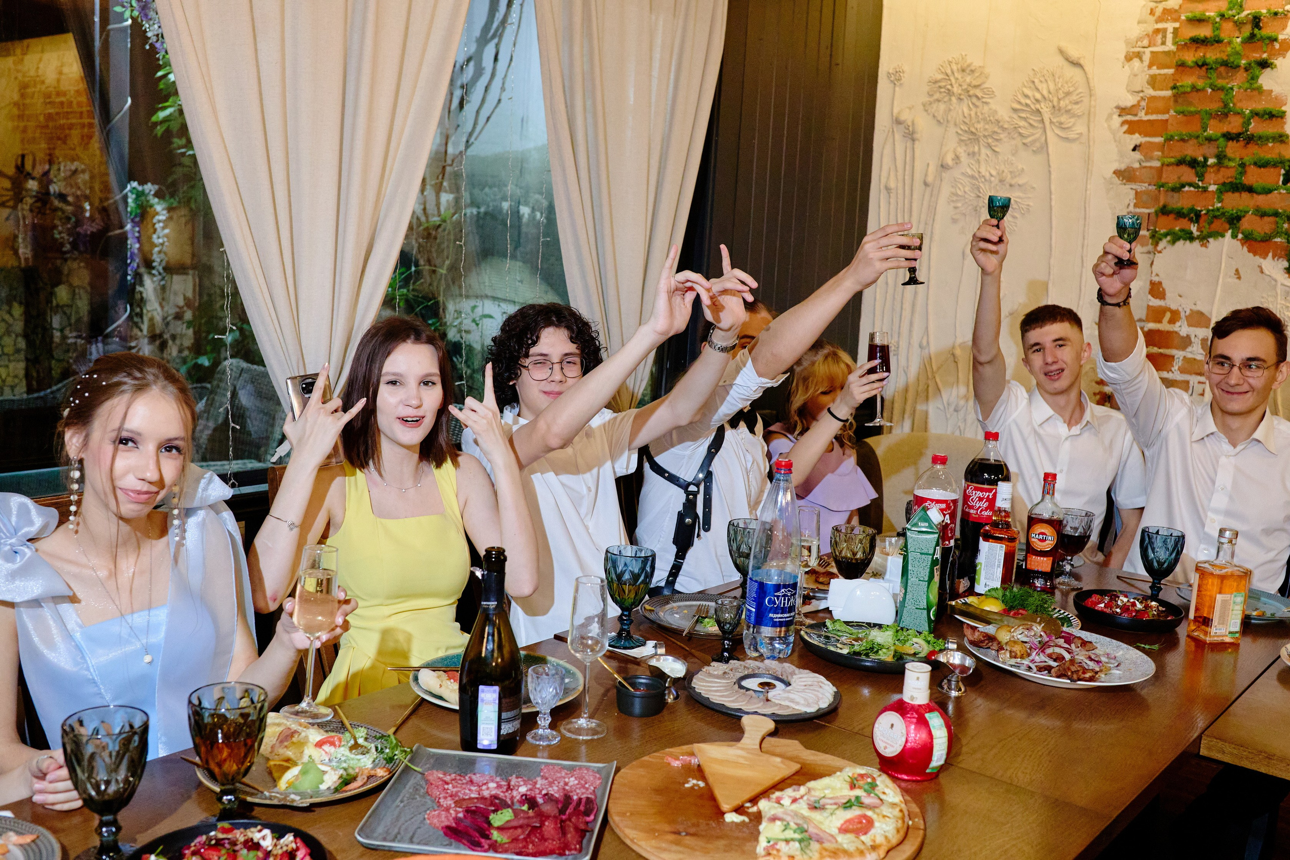 Выпускной 35 Сош. Фотограф Выпускные альбомы Таганрог Сергей Коробченко