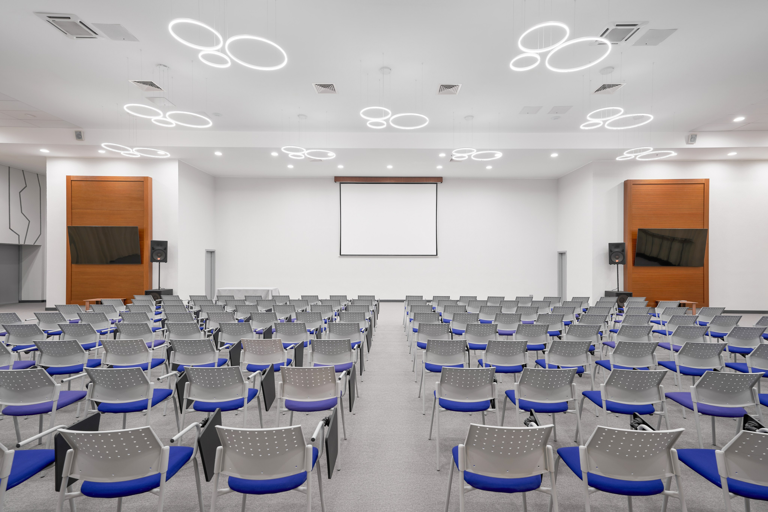 ИГОРА ЛЕДОВЫЙ