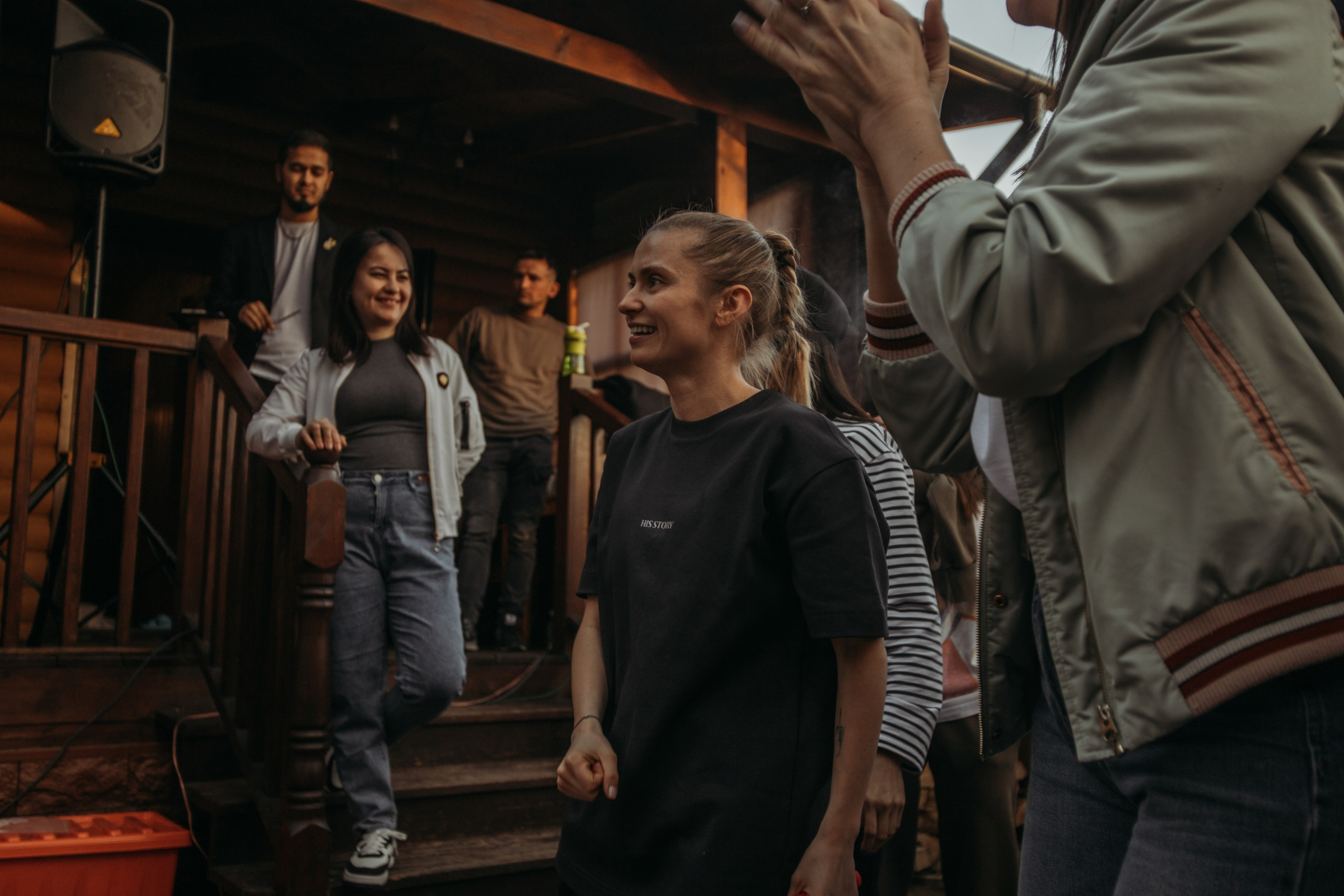 Корпоратив Muza_Arts. Венера Гайн. Репортажный фотограф  Тюмень. Обучение фотографии с 0