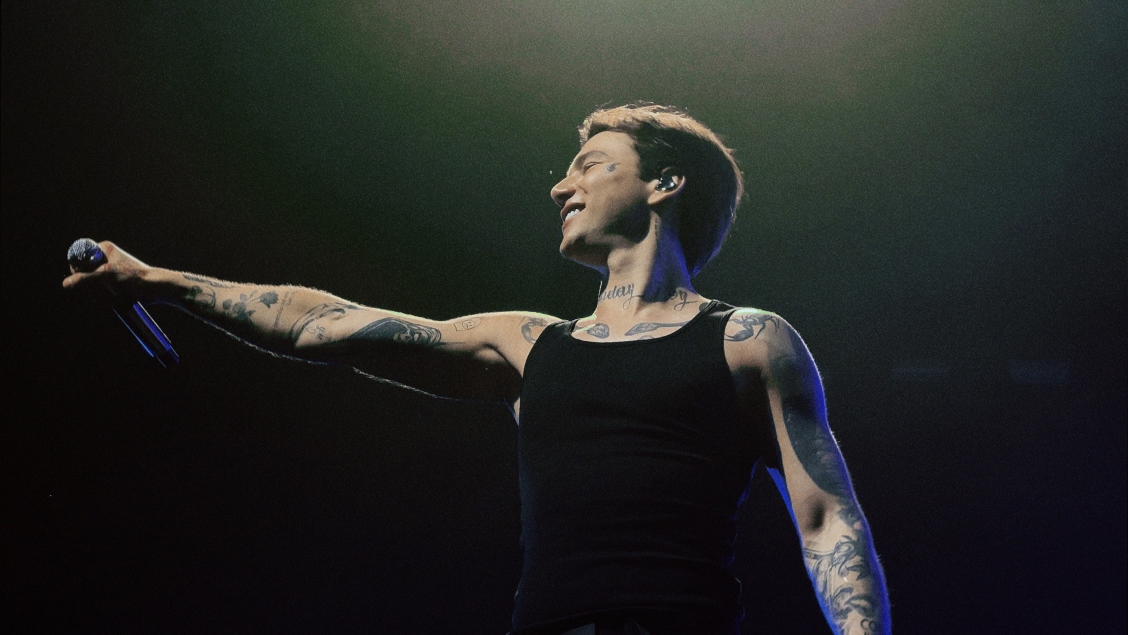 XOLIDAYBOY l 25 апреля. Hmliber — фотограф и контент-креатор из Петербурга