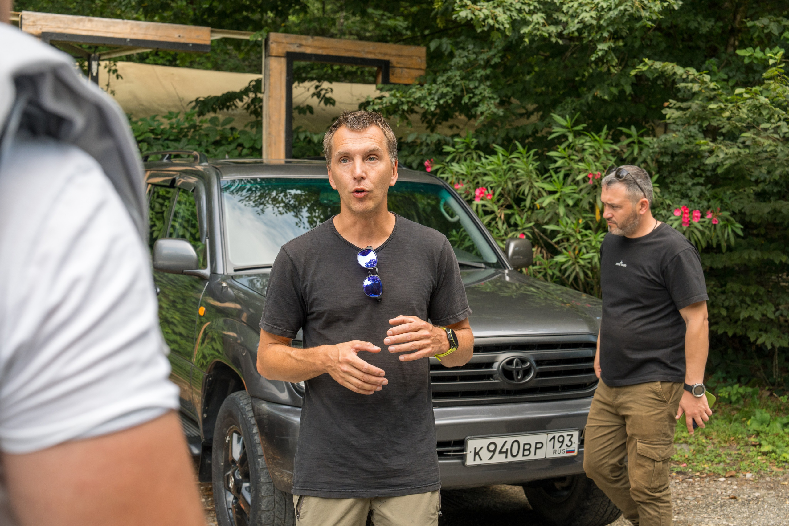 MICE мероприятие для компании «Доставка морем»: хайкинг к Ачипсинским водопадам. Репортажный фотограф в Красной Поляне и Сочи Павлюченко Екатерина