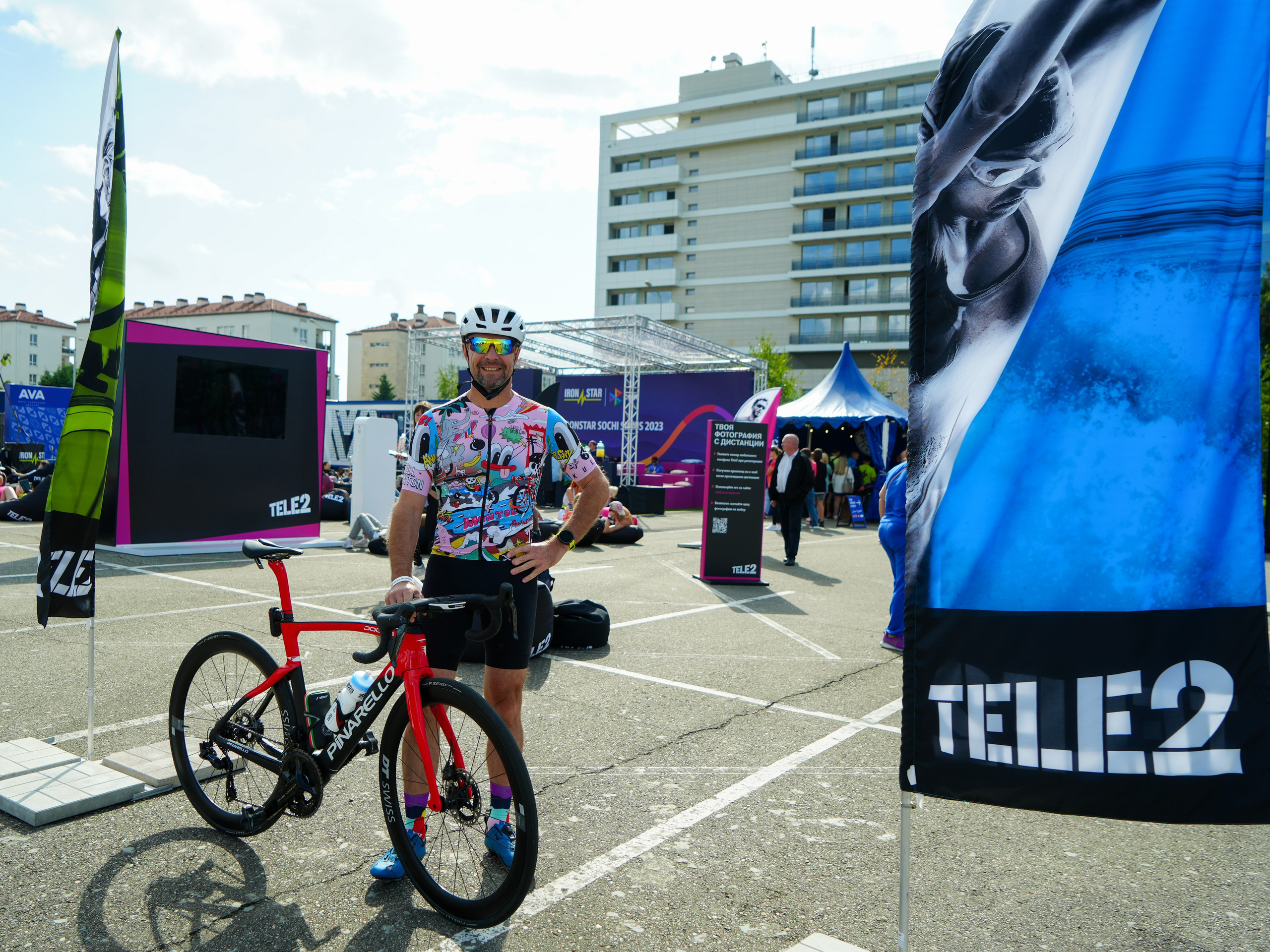 Фотоотчет партнерской интеграции для компании TELE2 на фестивале Ironstar. Репортажный фотограф в Красной Поляне и Сочи Павлюченко Екатерина