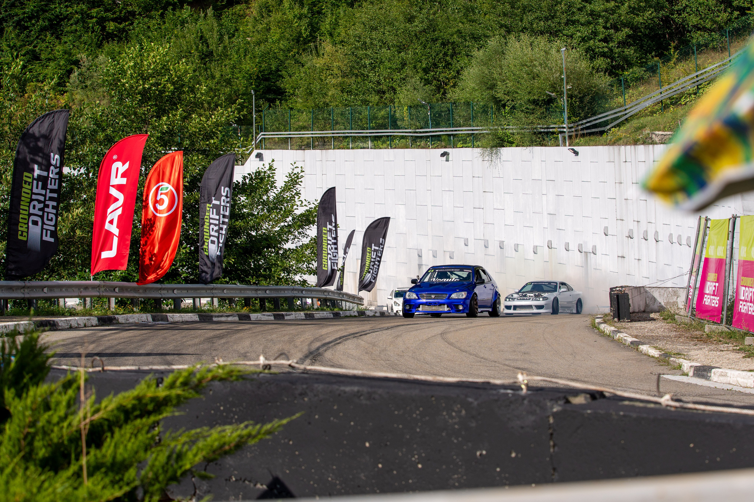 Фотоотчет партнеской интеграции для сети «Пятерочка» на фестивале «Grounded». Репортажный фотограф в Красной Поляне и Сочи Павлюченко Екатерина