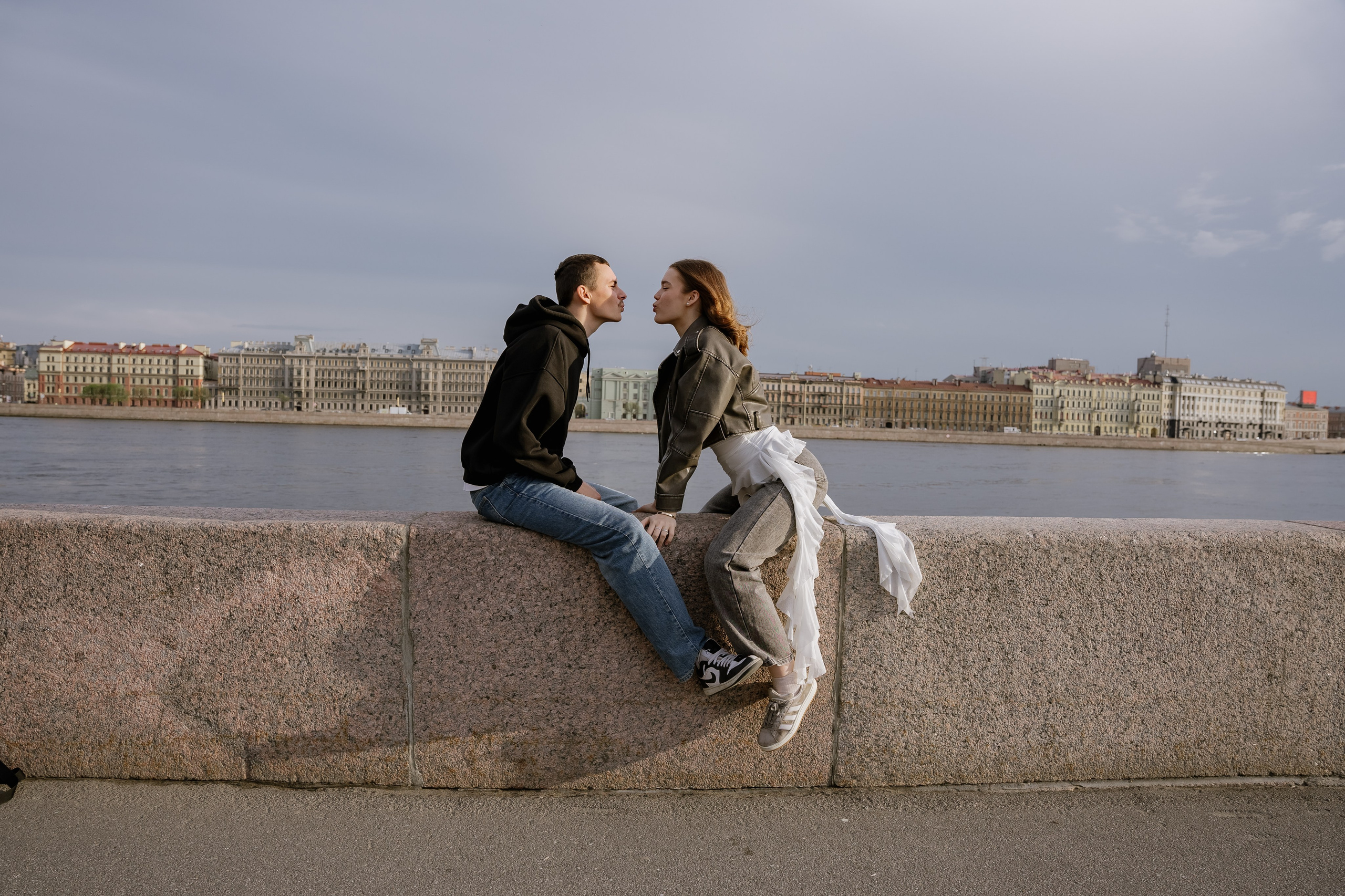 Прогулка у Невы