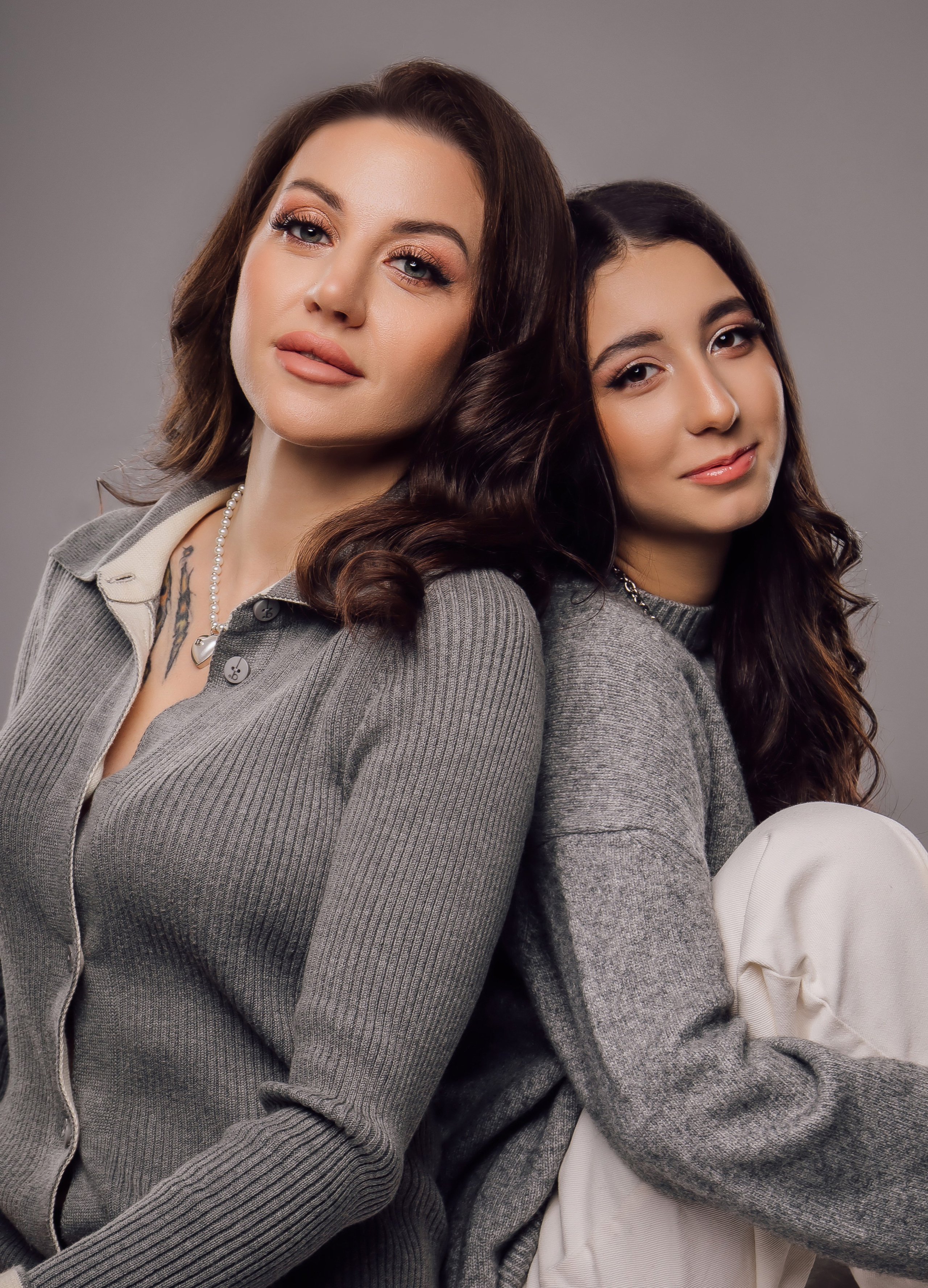 Катя и Лэйла