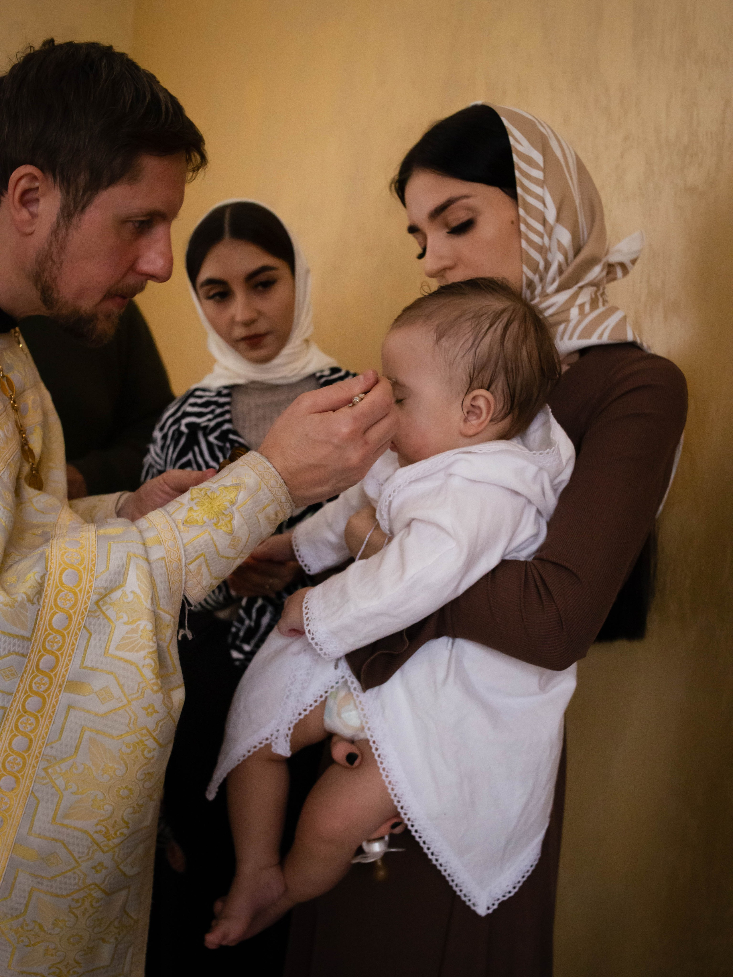 Крещение Эмира. Семейный фотограф Софи Симакова в Волгограде и Волжском