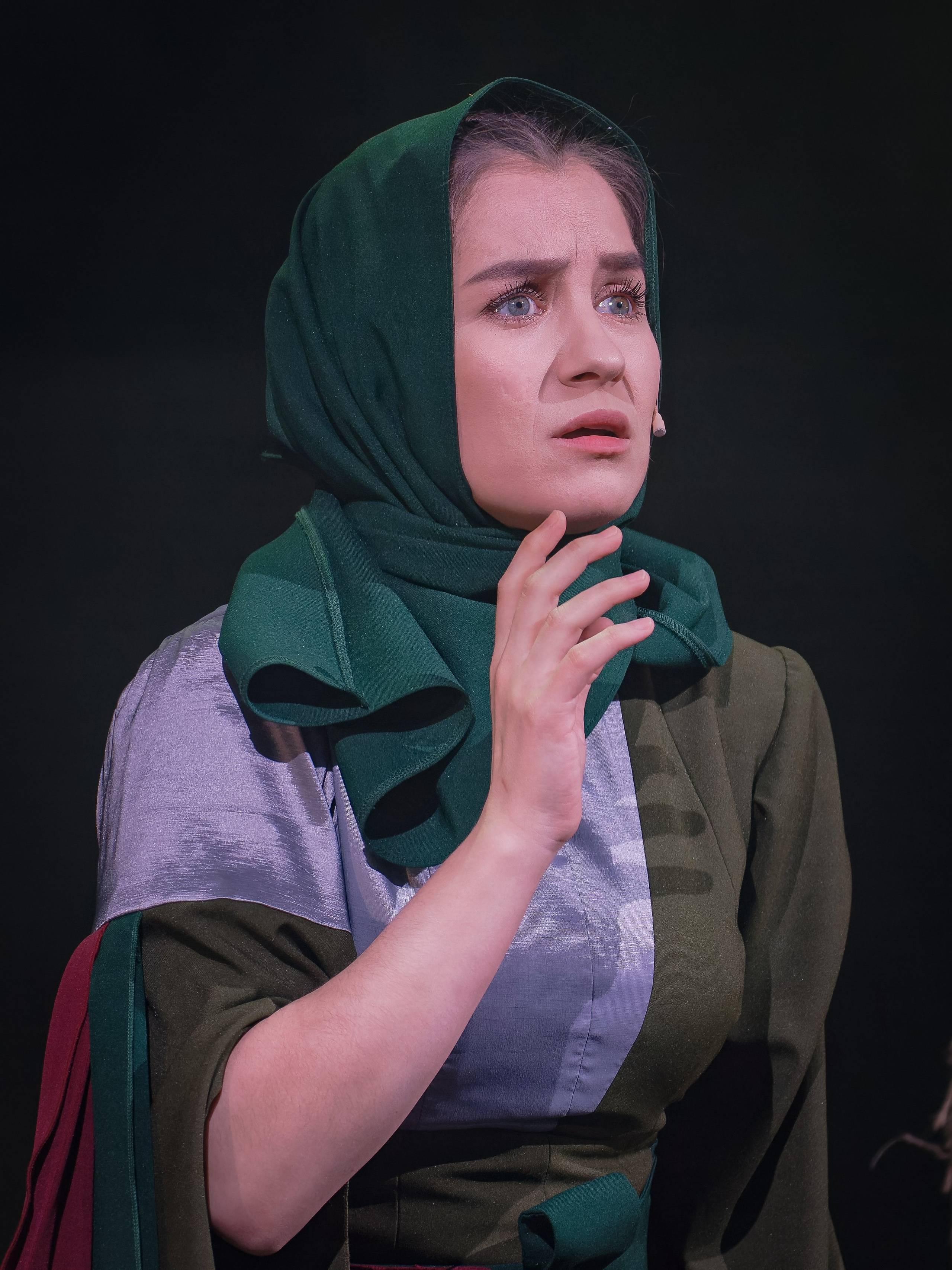 Любовь к трем апельсинам_Чехов Центр. Фотограф. г. Южно-Сахалинск. Олег Толстов