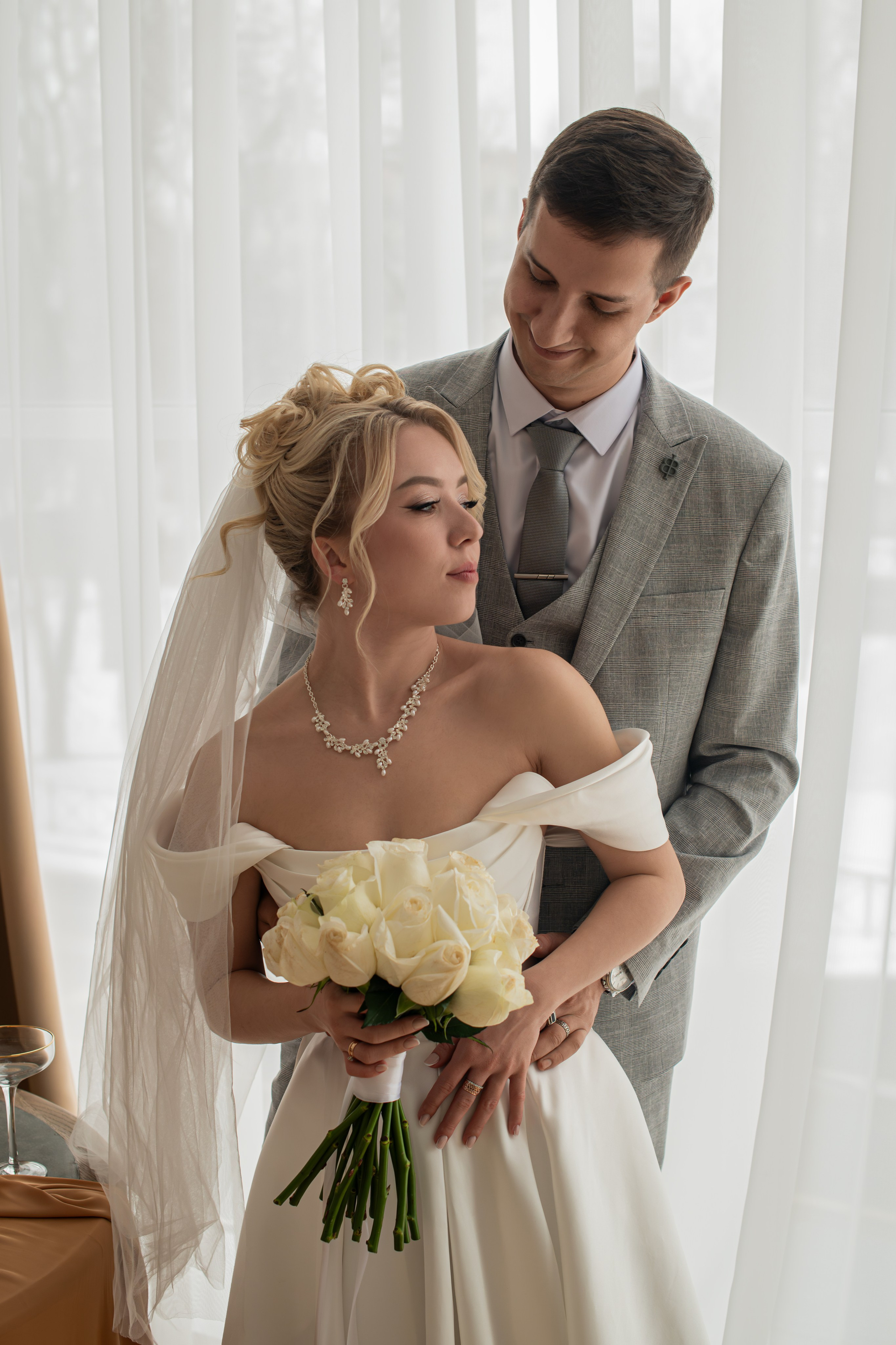 Съемка в студии, гостинице. Семейный и свадебный фотограф в Донецке Донская Анастасия