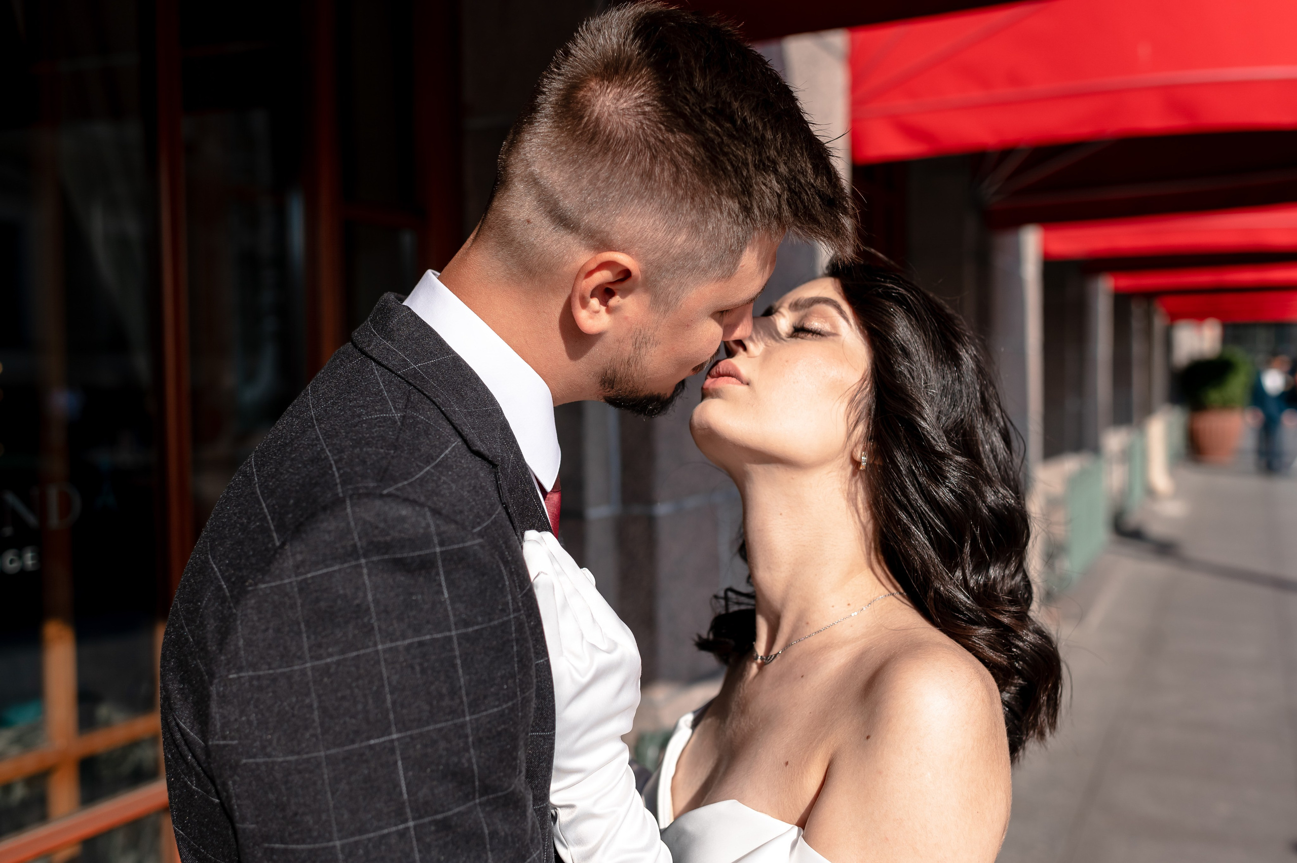 Камерная свадьба в Первом Дворце Бракосочетания №1 на Английской набережной Яны и Евгения. Портретный, семейный и свадебный фотограф в Санкт-Петербурге и в Пушкине Ширяев Денис