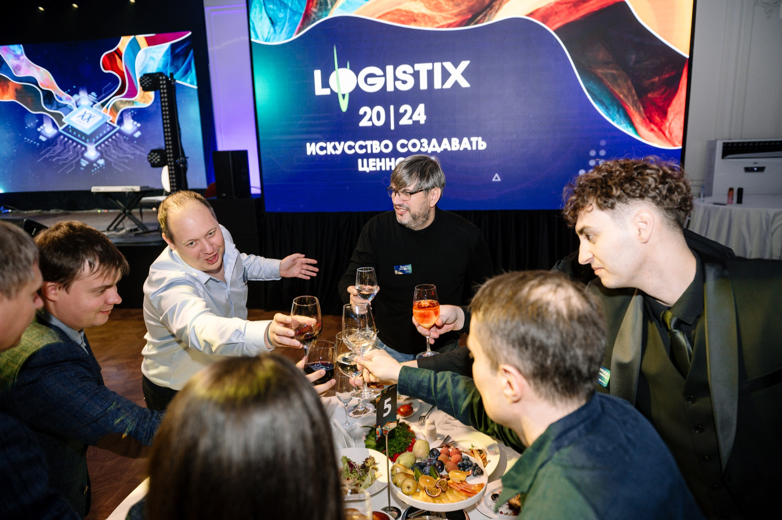 Logistix XX. Репортажный фотограф в Москве и по всему миру Степанова Юлия