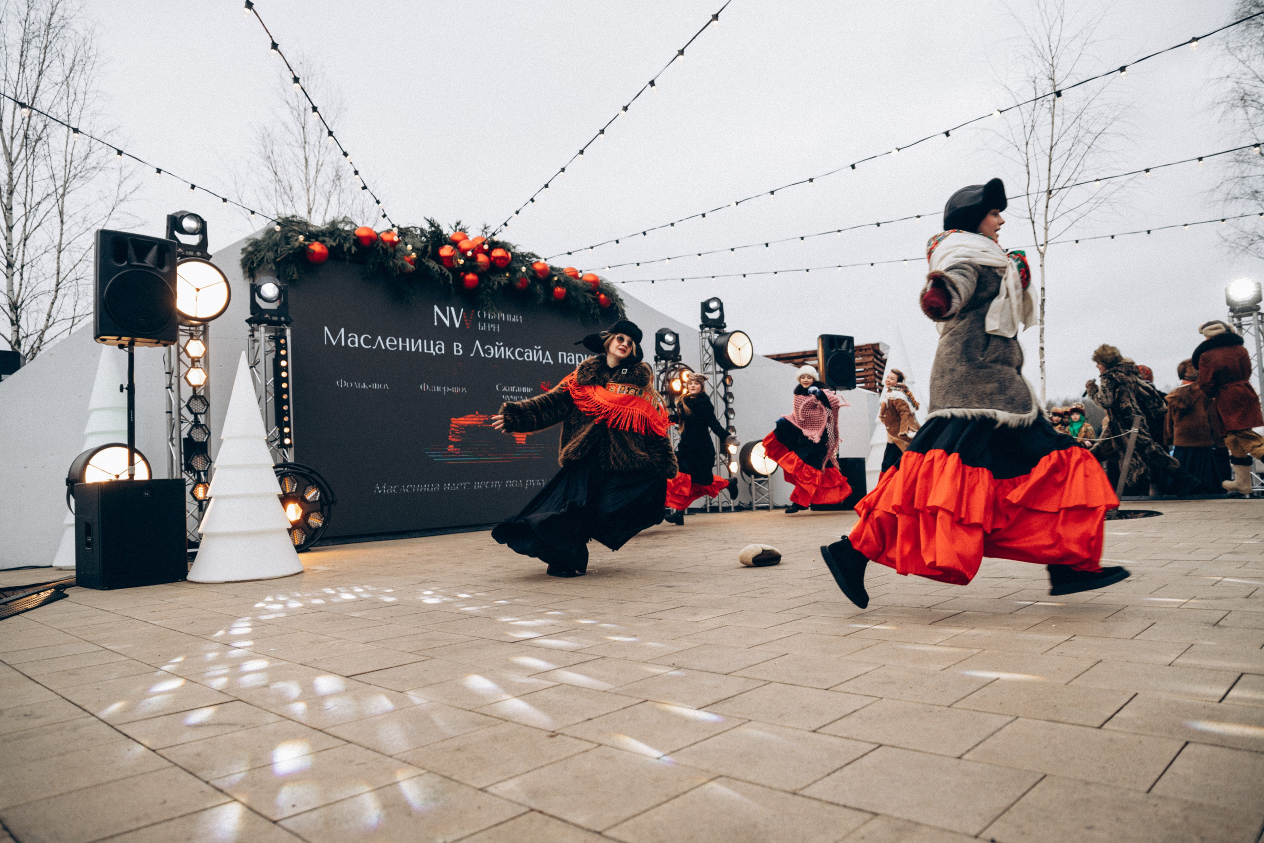 Масленница в Lakeside Park. Репортажный и детский фотограф в Минске