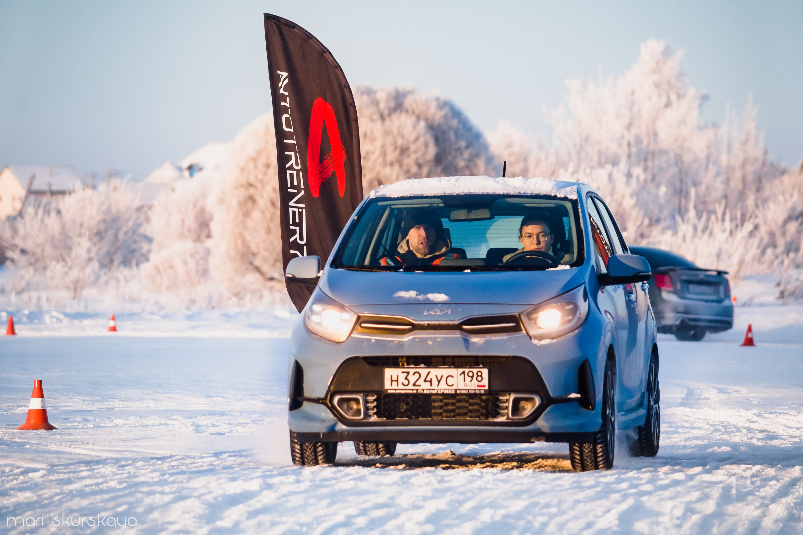 Контраварийная практика вождения автомобиля. Мотофотограф в Санкт-Петербурге Мария Скурская