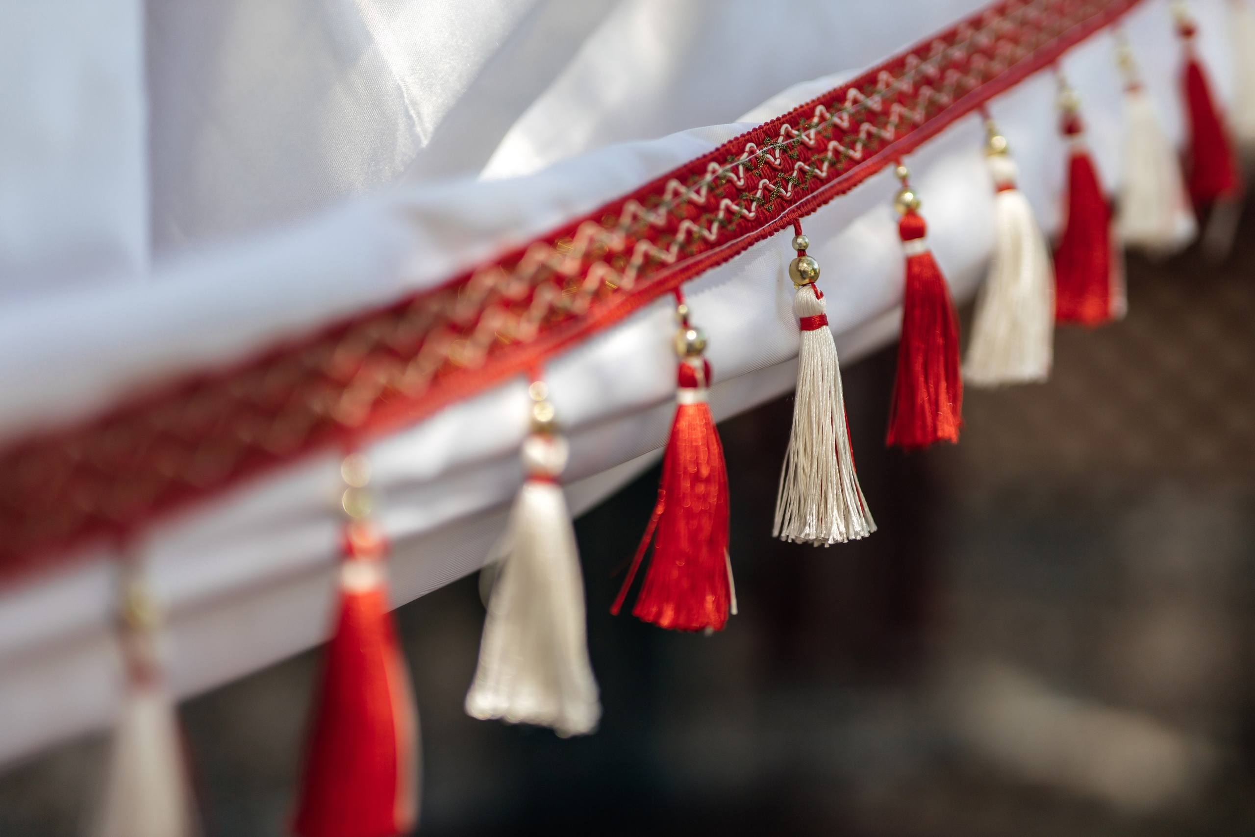 Aynur — syrğa salu. Wedding and Love story Photographer