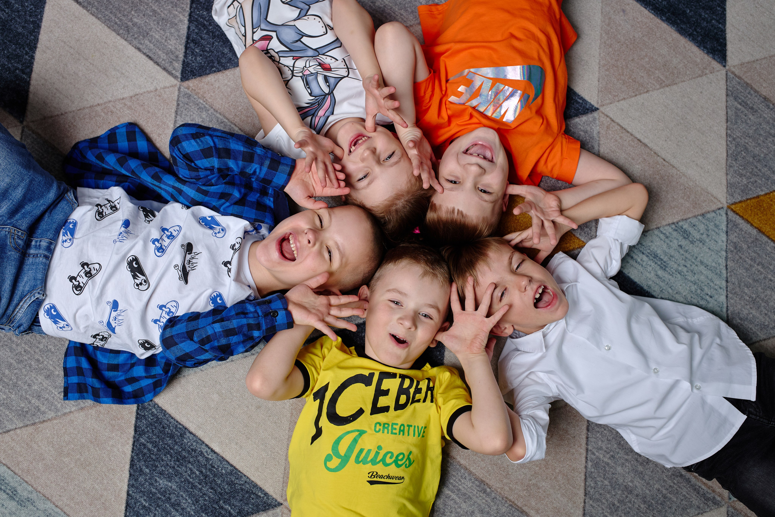 Сьемка в парке для выпускного альбома детский садик № 20. Фотограф Выпускные альбомы Таганрог Сергей Коробченко