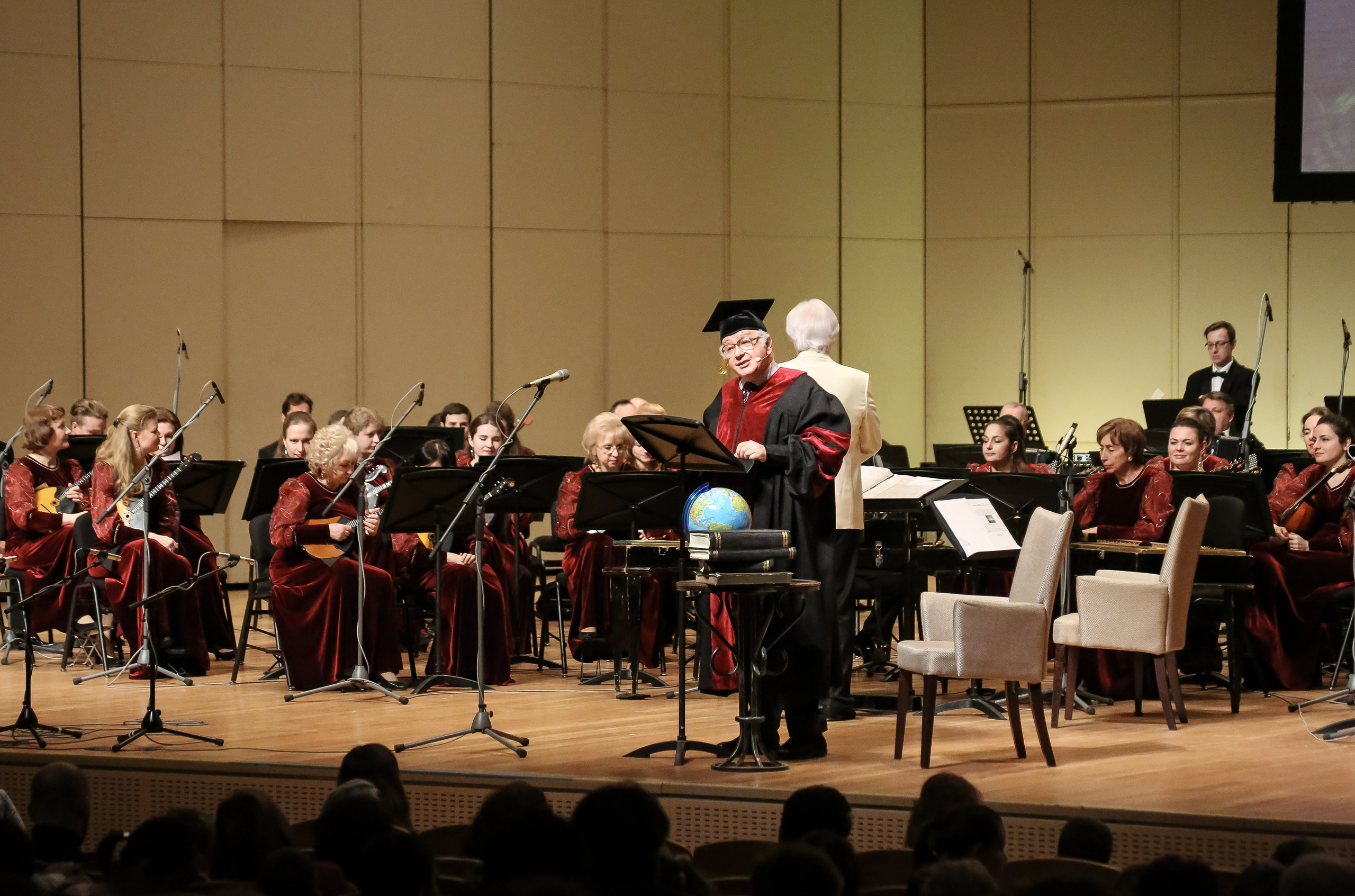 Концерт «По следам великих путешественников». Дарья Письменюк / Darya Leitstern — фотограф, музыкант, журналист, путешественник